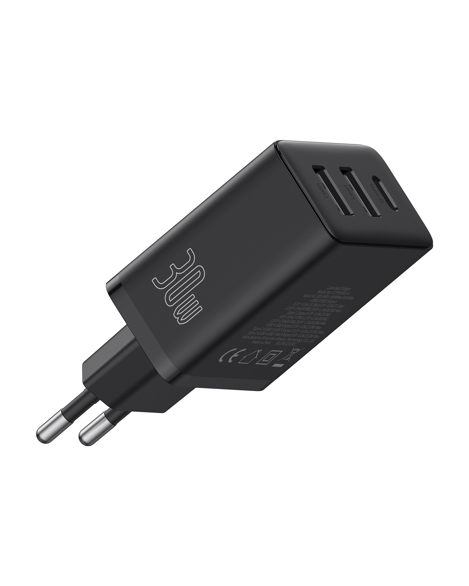 Egy fekete 30 W-os töltő, három USB-porttal és kétpólusú dugóval. Fehér háttér.