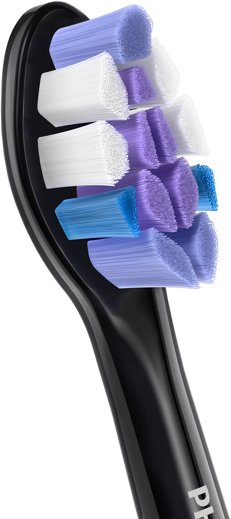 Primo piano di una testina di spazzolino elettrico nera con setole di vari colori: bianco, blu e viola, su sfondo bianco.