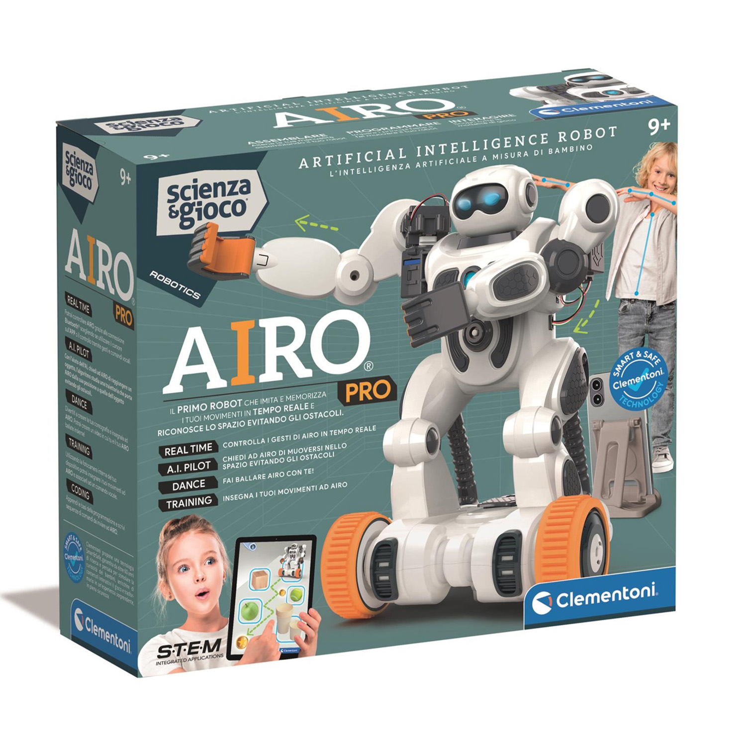 Una scatola di giocattoli robot con un robot sopra. Il robot è bianco, arancione e nero. Un bambino indica il robot.