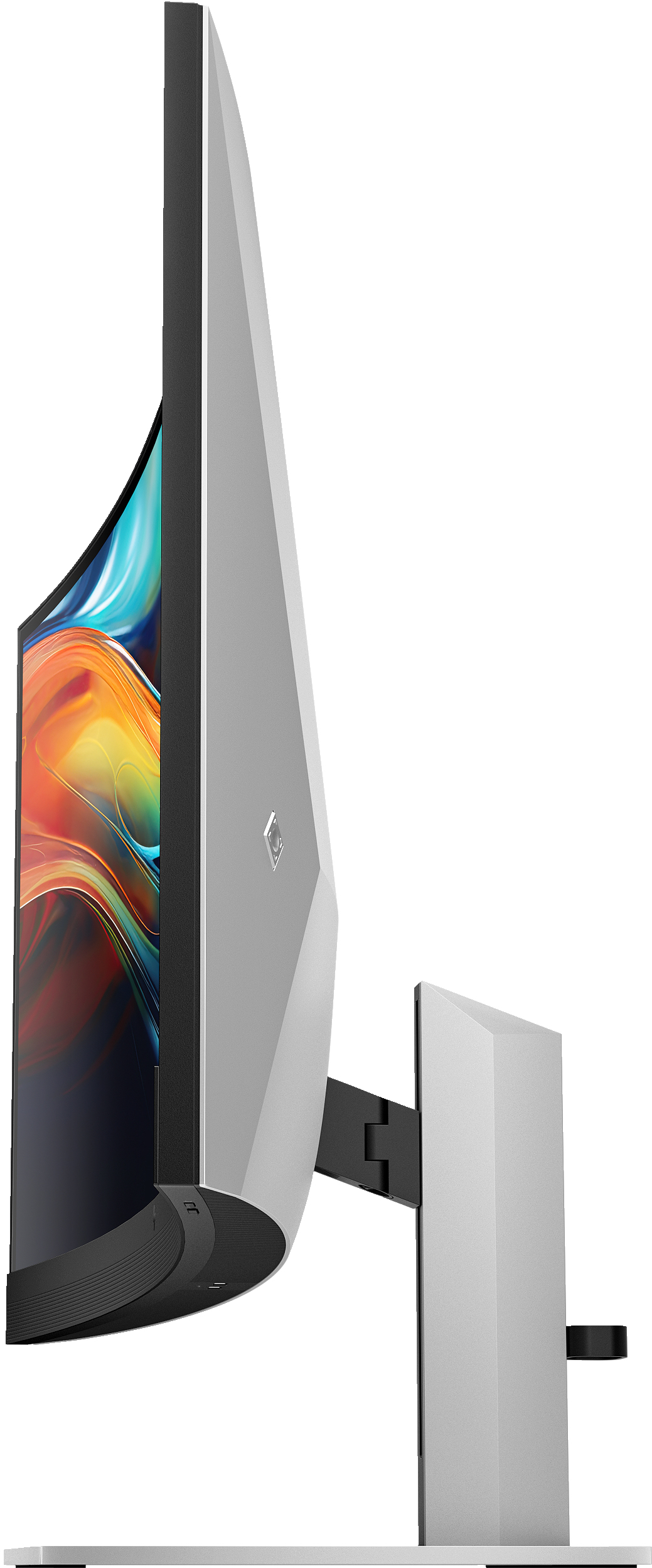 Ein gebogener Computermonitor in Silber und Schwarz. Er steht auf einer weißen Oberfläche vor weißem Hintergrund.