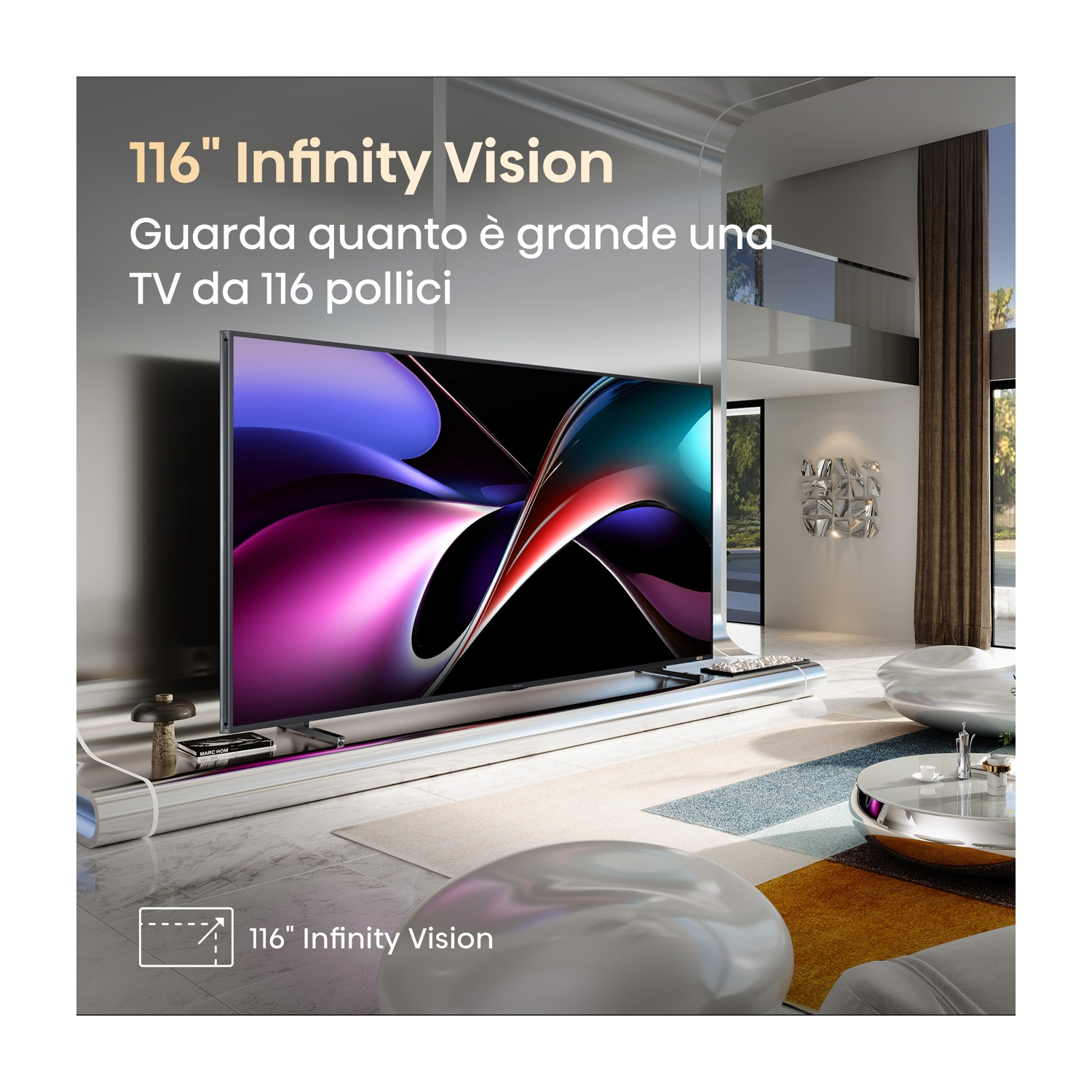 Grande TV in un soggiorno moderno. Il testo sovrapposto evidenzia '116" Infinity Vision'. Divano, tavolino e decorazioni visibili.