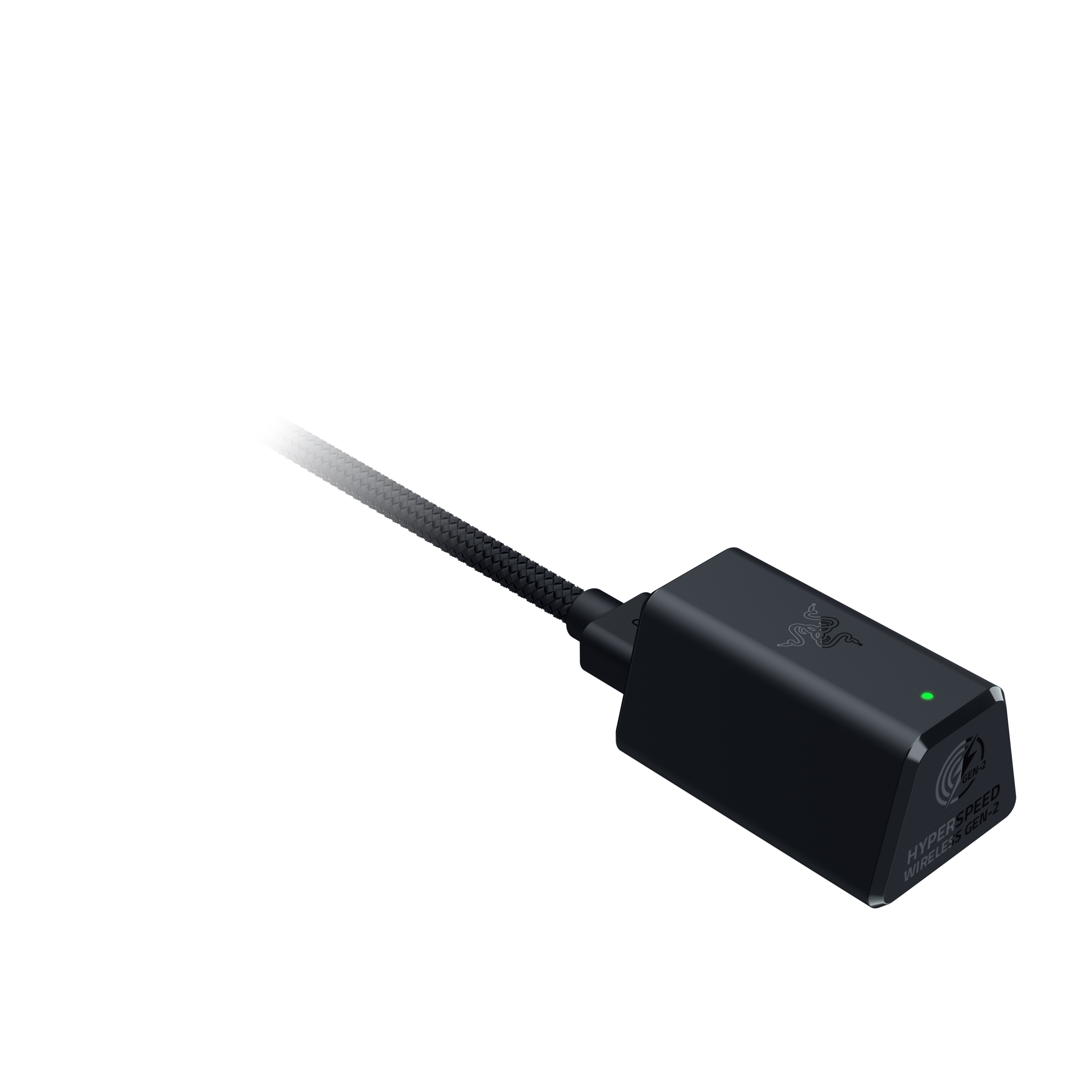 Siyah Razer HyperSpeed Kablosuz dongle, örgülü kablo, yeşil ışık ve beyaz arka plan.