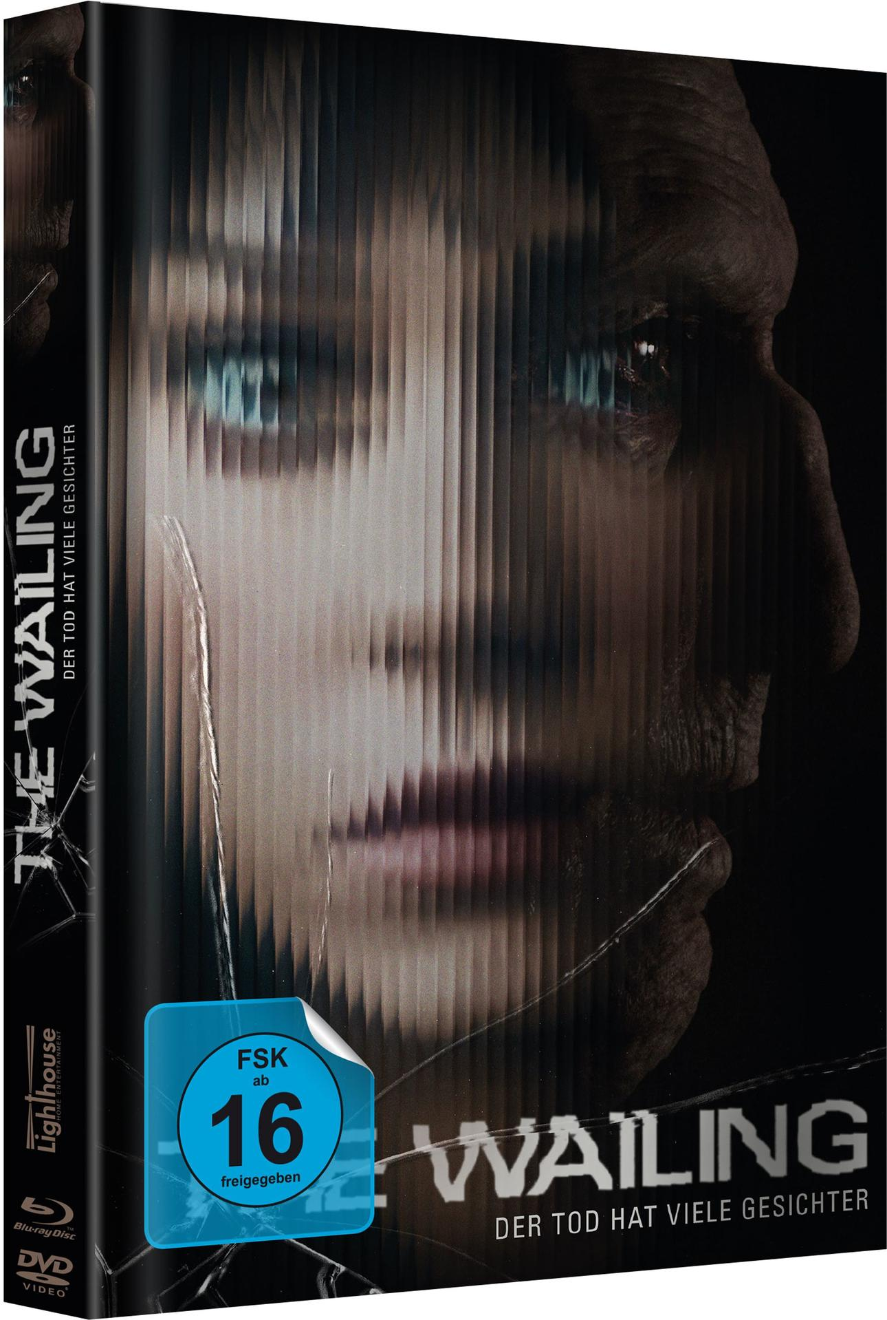 Filmcover. Ein Gesicht wird durch vertikale Linien geteilt. Text lautet 'The Wailing' und 'Der Tod hat viele Gesichter'. Ein Wertungsaufkleber ist rechts.
