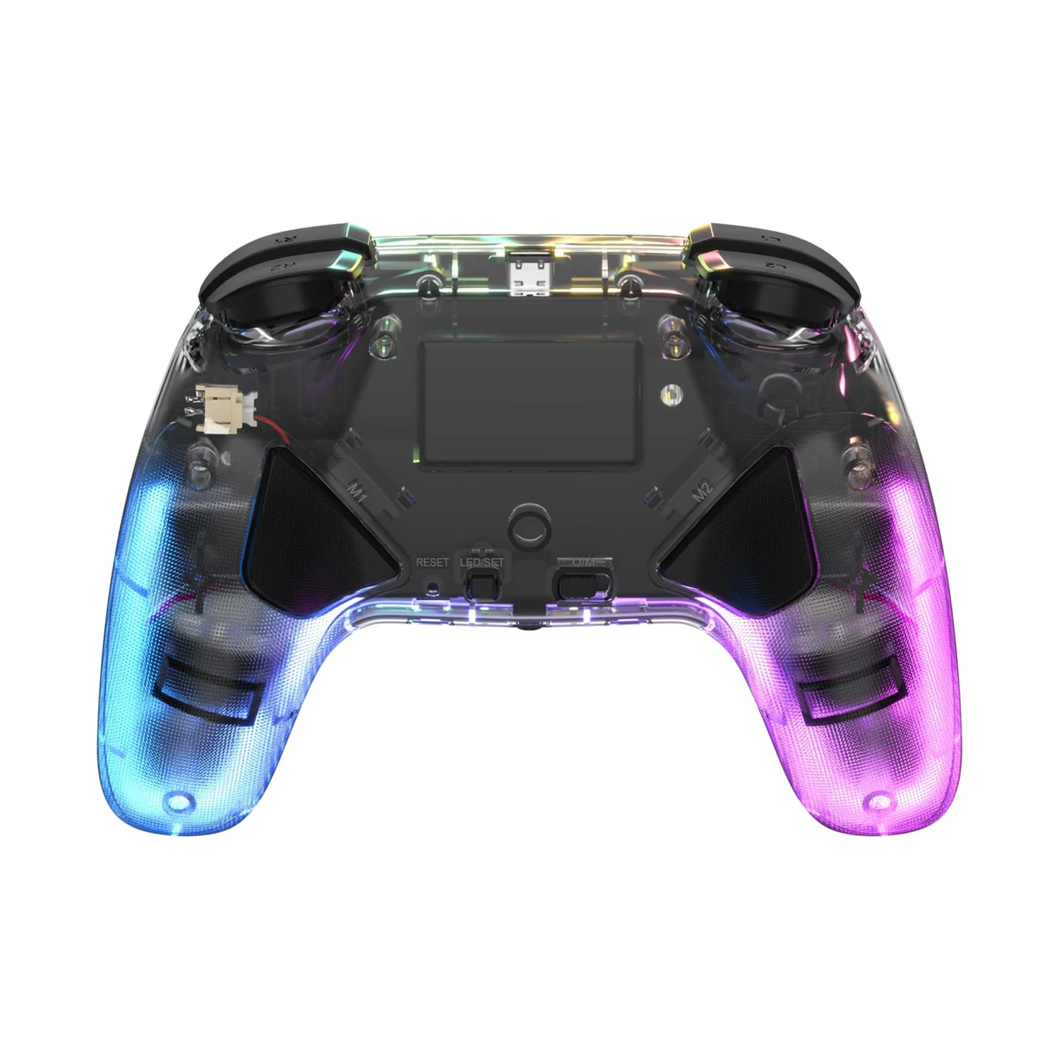 Controller di gioco trasparente con illuminazione a LED arcobaleno. Il lato sinistro è blu, il destro è rosa. Tasti e joystick visibili.