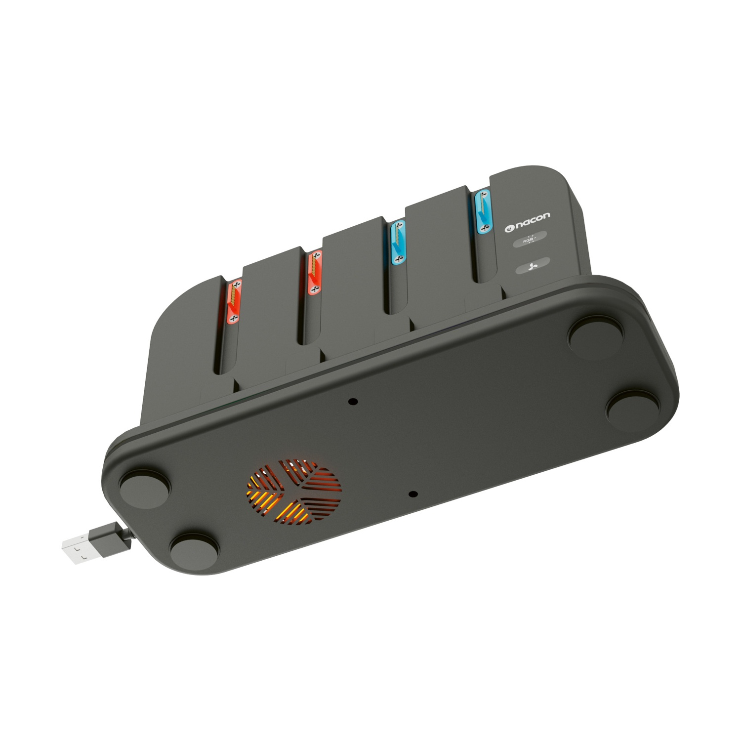 Una stazione di ricarica Nacon nera con più slot, indicatori e un cavo USB. Sono visibili luci rosse e blu.