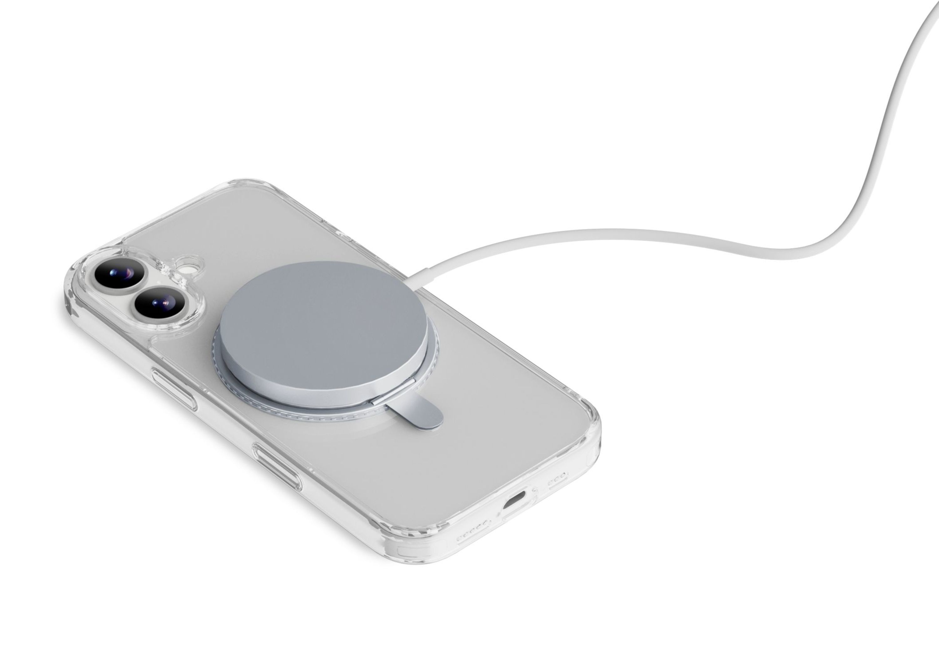 Ein Telefon mit transparenter Hülle und einem silbernen MagSafe-Ladegerät auf weißem Grund.