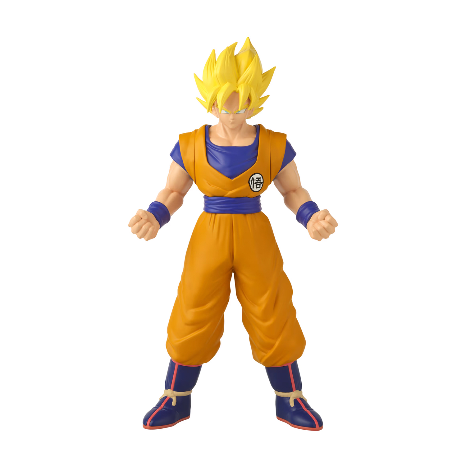 Una action figure di Goku in piedi, indossa pantaloni e top arancioni, sottotuta blu, polsini e stivali, capelli gialli a punta, sfondo bianco.