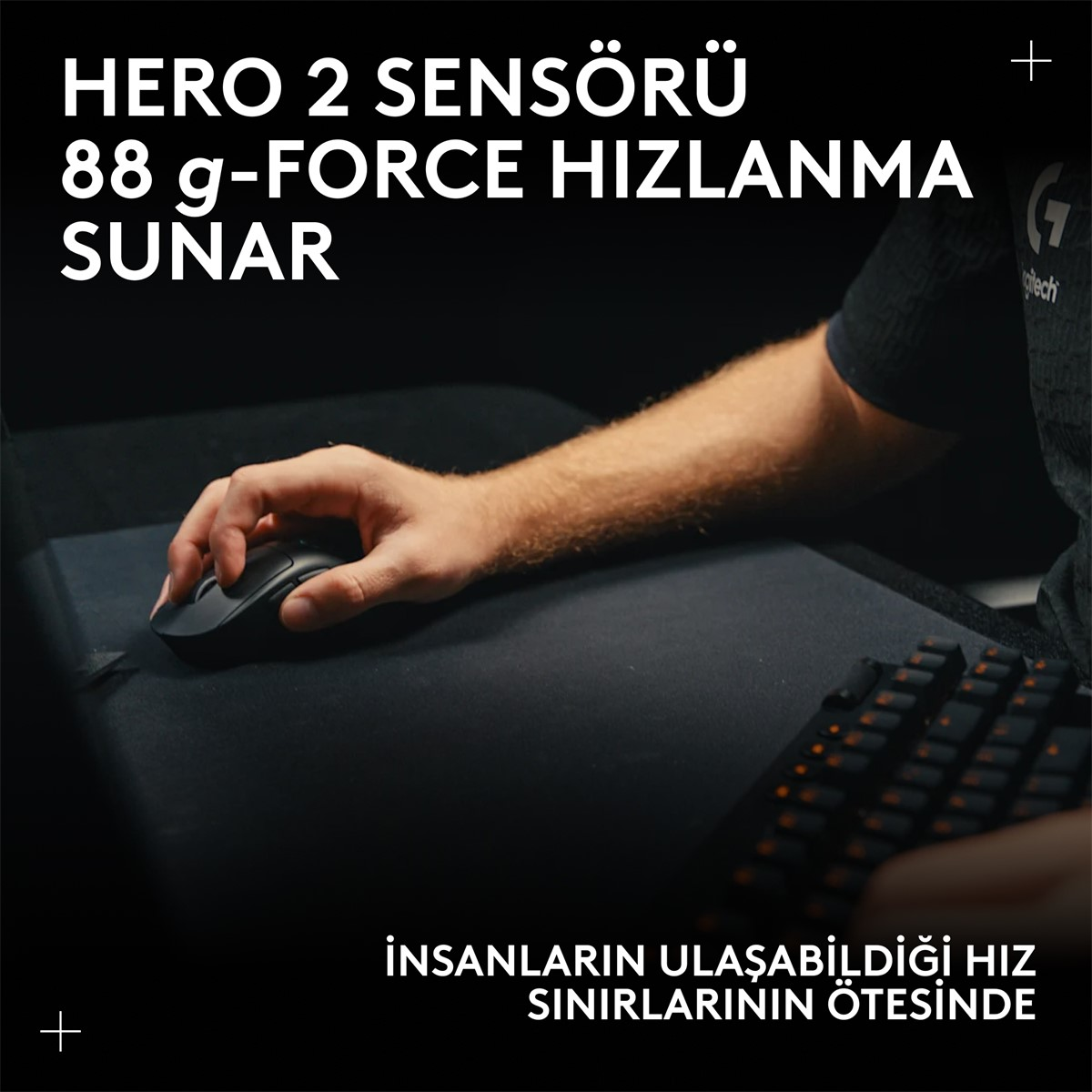 Siyah bir fare üzerinde bir el. Metin 'HERO 2 SENSÖRÜ 88 g-FORCE HIZLANMA SUNAR' ve 'İNSANLARIN ULAŞABİLDİĞİ HIZ SINIRLARININ ÖTESİNDE' diyor.