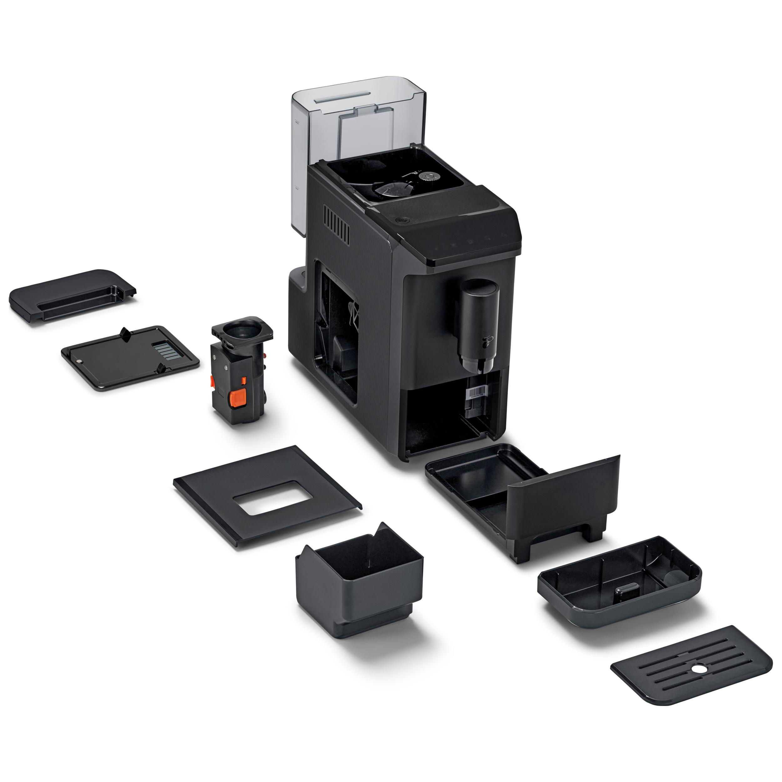 Schwarz zerlegte Kaffeemaschine. Teile umfassen Wassertank, Filter, Tropfschale und andere Komponenten, alles auf weißem Grund.