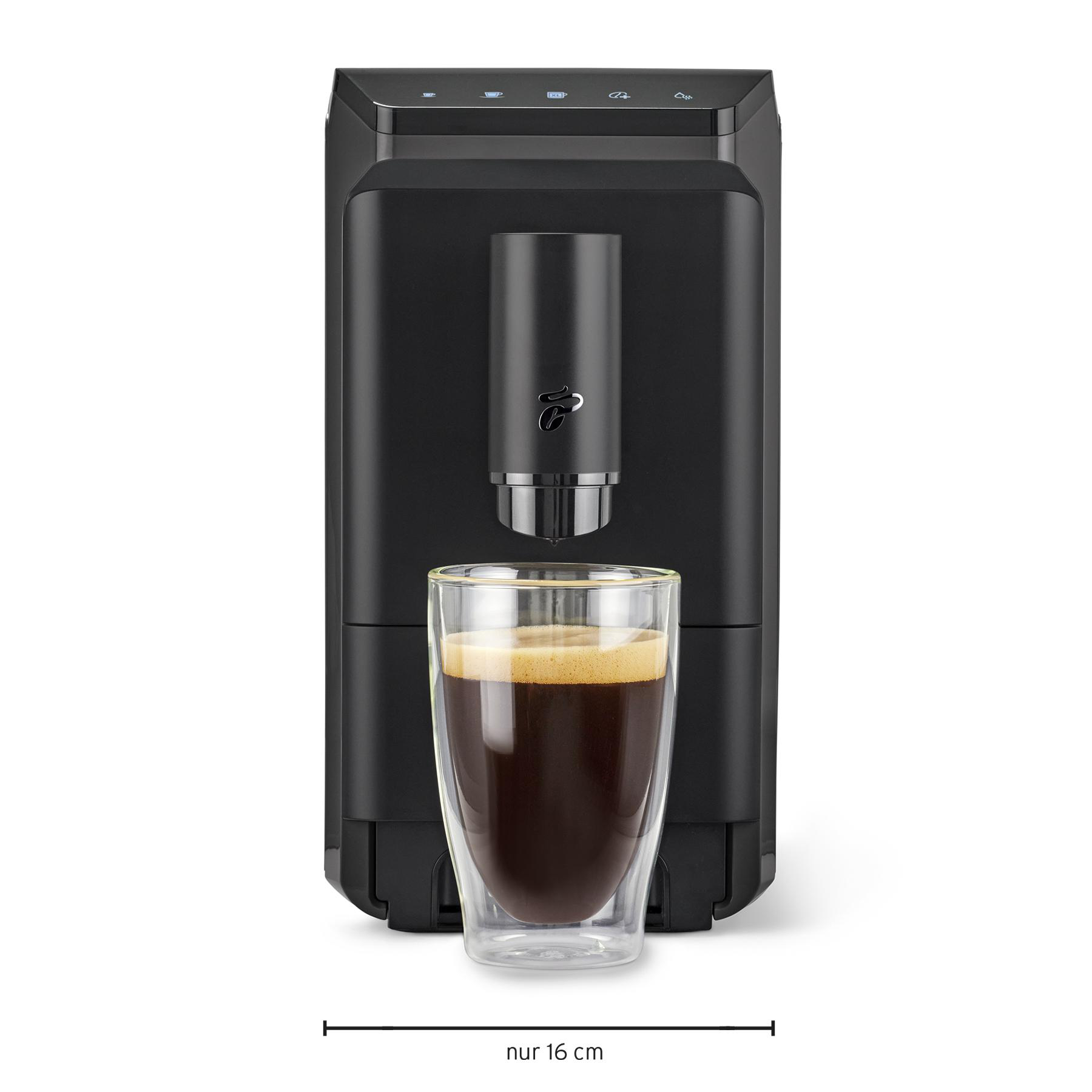 Schwarze Kaffeemaschine mit einem Glas Kaffee. Eine Größenangabe wird angezeigt.