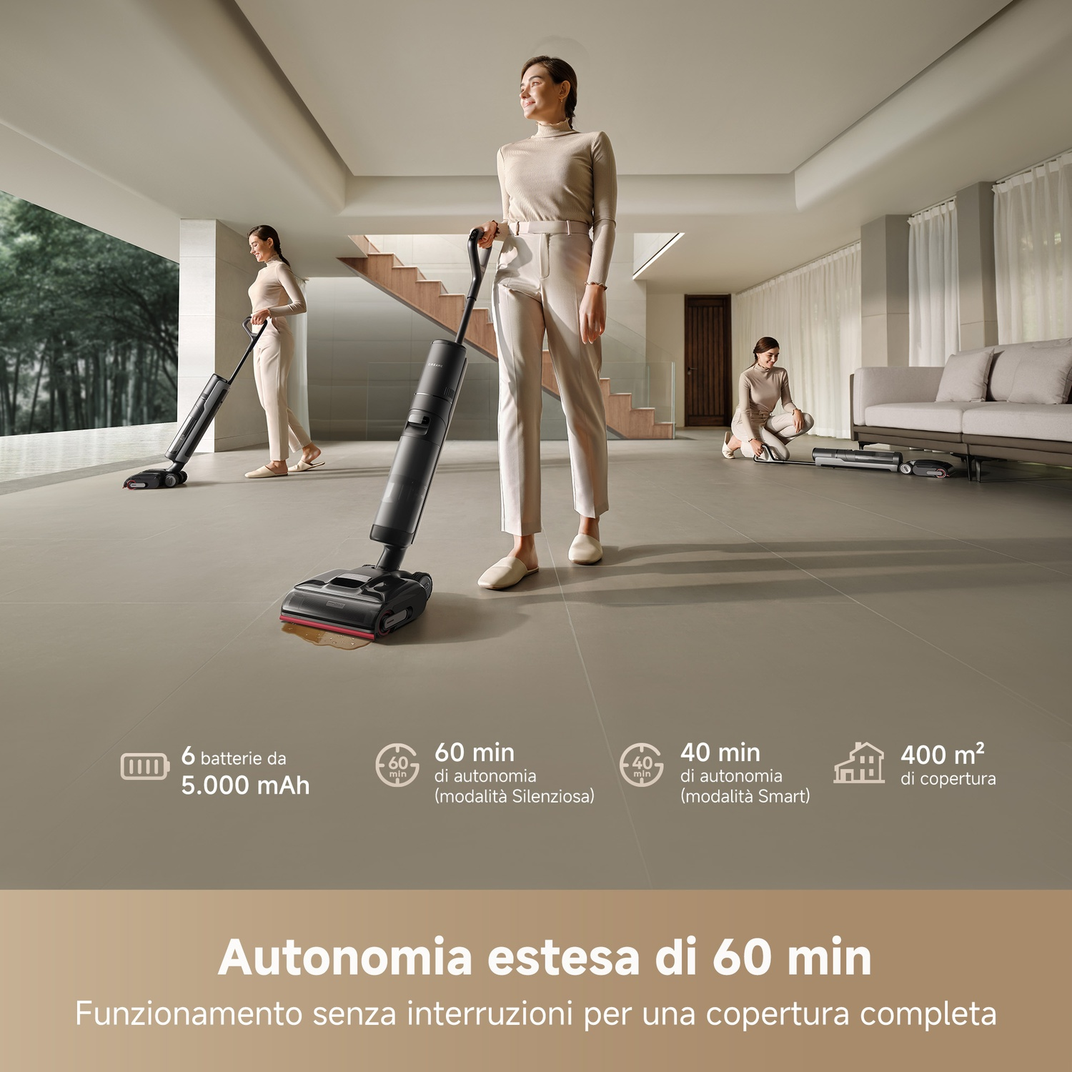 Tre donne usano macchine per la pulizia nere. Una è in piedi che tiene la macchina, due la usano. Info: durata della batteria, tempo di esecuzione e copertura.