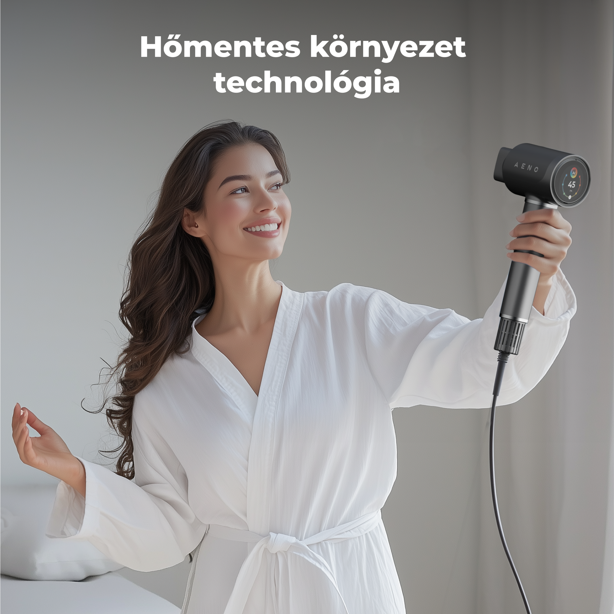 Egy nő fekete hajszárítót tart. Mosolyog, fehér köntöst visel. A tetején a szöveg: 'Hőmérséklet-szabályozó technológia'.