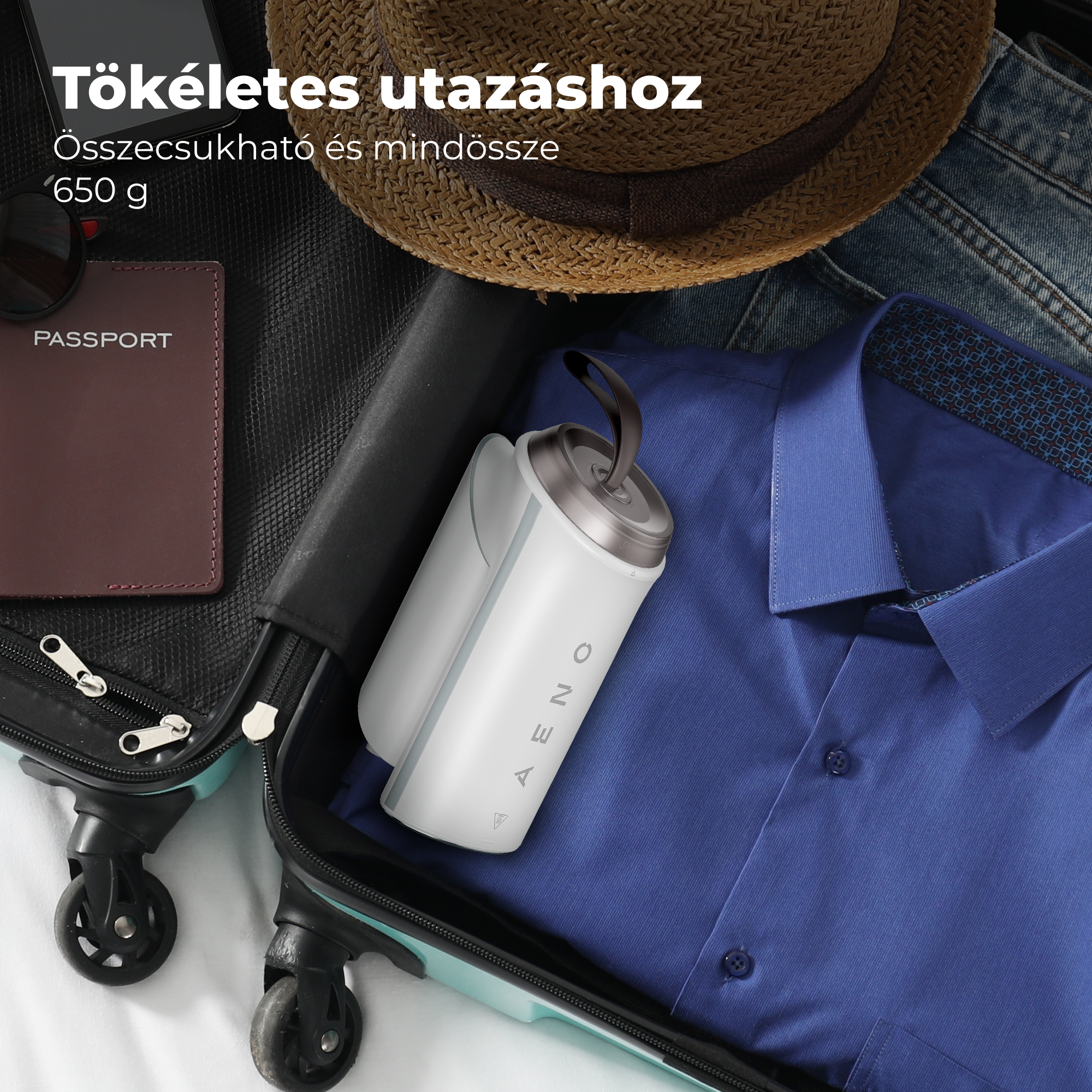 Nyitott bőrönd utazási cikkekkel: útlevél, kalap, kék ing és fehér vizes palack.