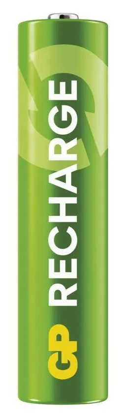 Zielony akumulator z białym napisem 'RECHARGE' i żółtymi literami 'GP'. Widoczny jest symbol recyklingu.