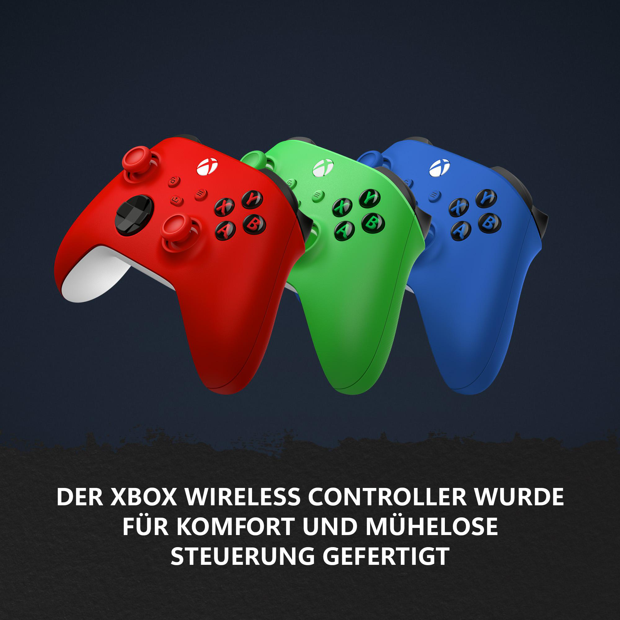 Drei Xbox-Controller: rot, grün und blau. Sie sind in einer Reihe vor dunklem Hintergrund angeordnet. Text steht darunter.