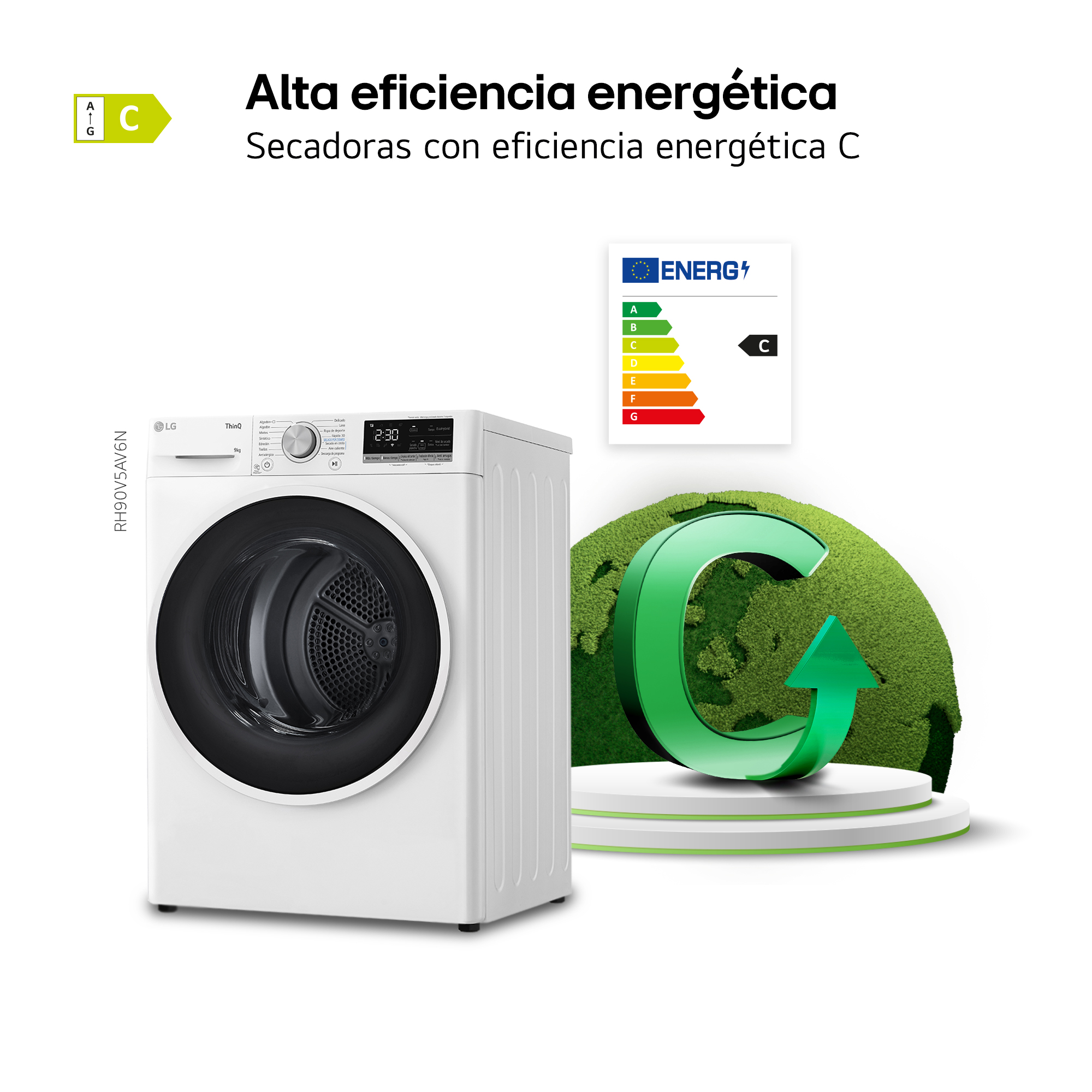 Una secadora LG blanca con una etiqueta de eficiencia energética. La secadora está sobre una superficie blanca. Símbolo verde de energía a la derecha.