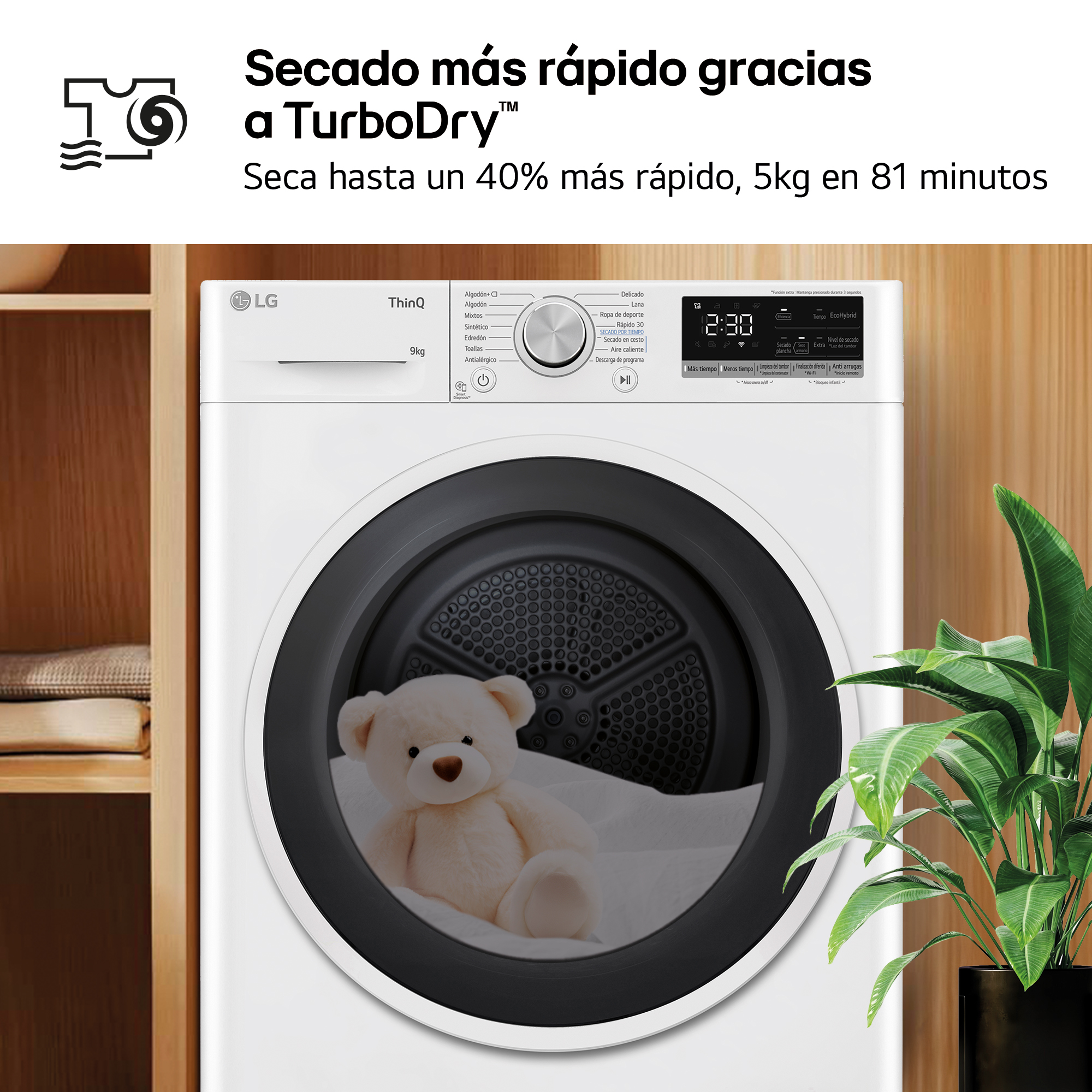 Una secadora LG blanca con un oso de peluche dentro. El texto dice TurboDry, secando 5 kg en 81 minutos.