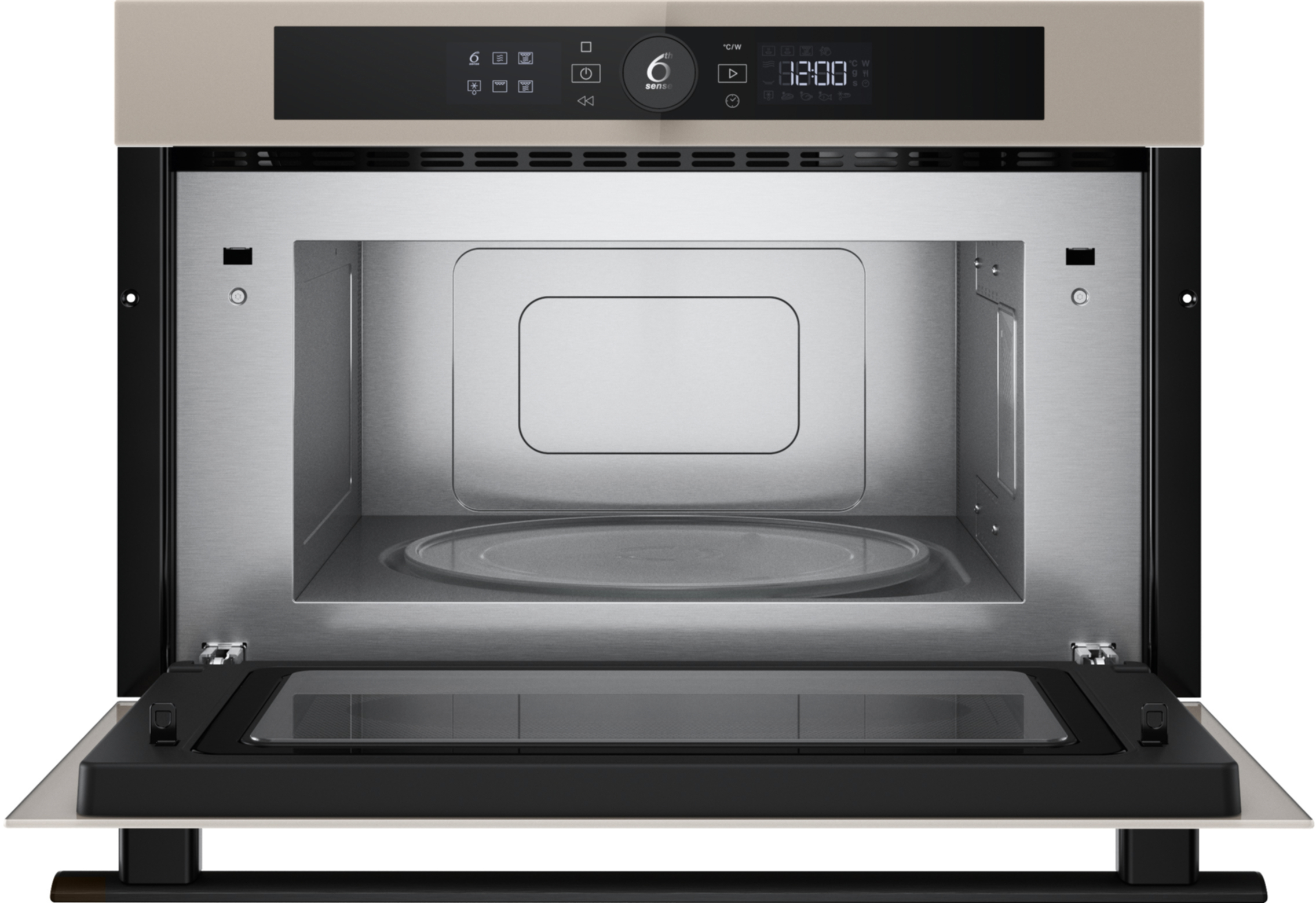 Otwarta kuchenka mikrofalowa. Srebrne wnętrze z szklanym talerzem. Czarne drzwi i panel sterowania.