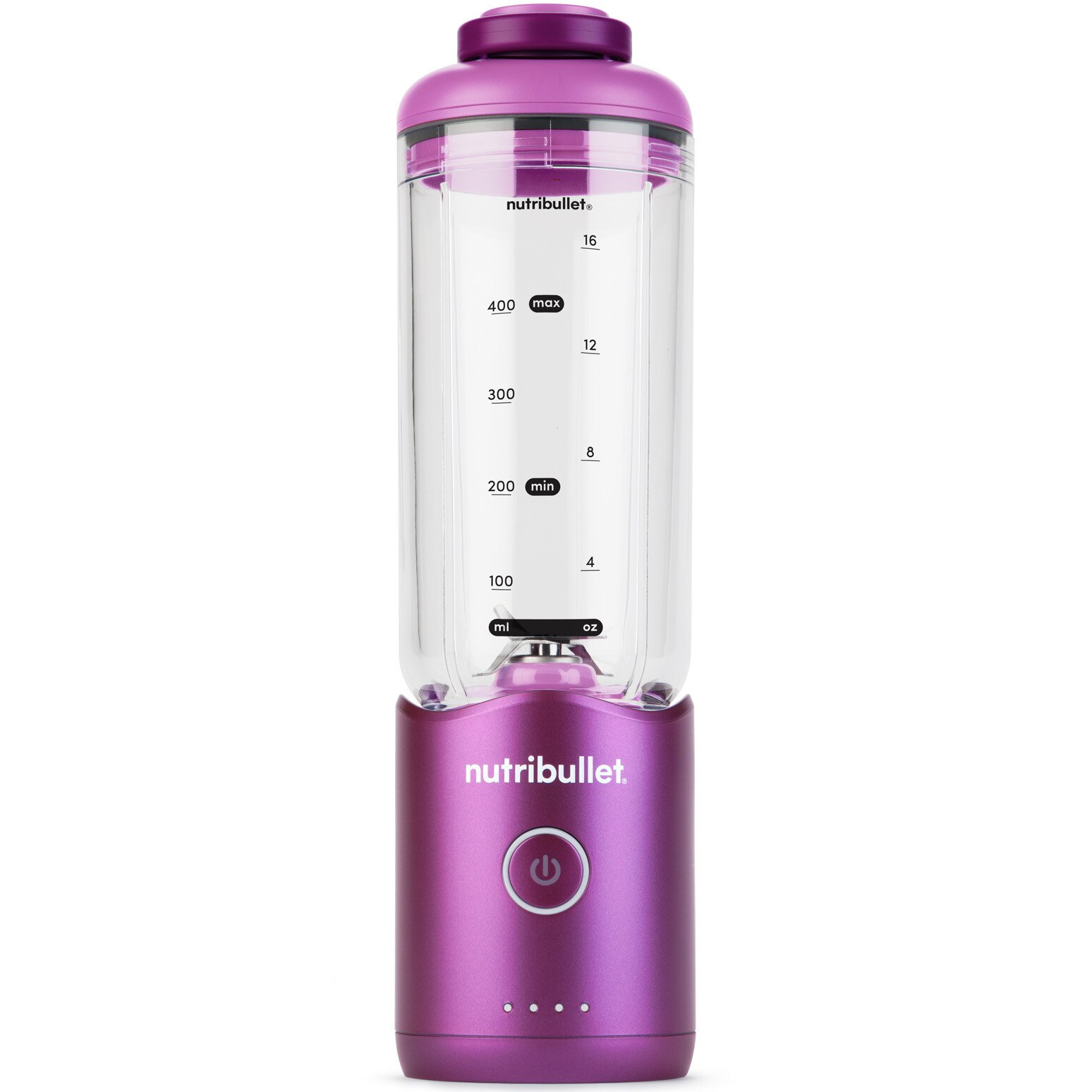 Egy lila Nutribullet turmixgép. Átlátszó tartálya van, mérőjelzésekkel. Látható a bekapcsológomb és a logó.