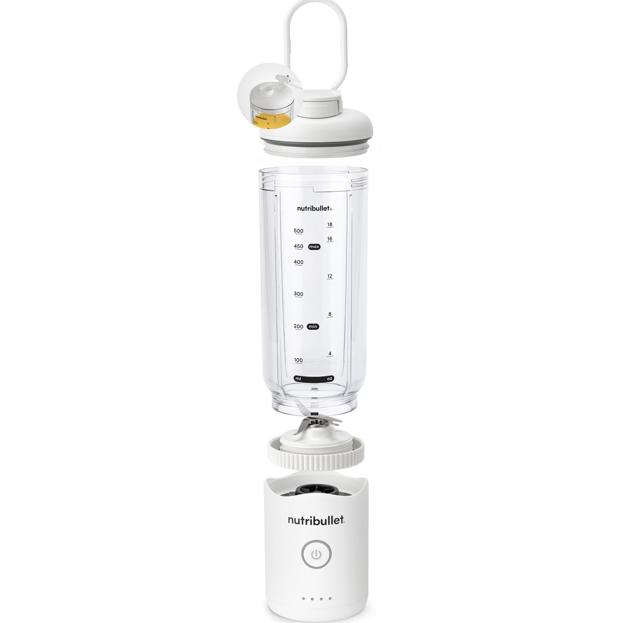 Szétszerelt Nutribullet turmixgép. Fehér alap, átlátszó pohár, pengeszerkezet, fehér fedél fogantyúval, kis fedél.