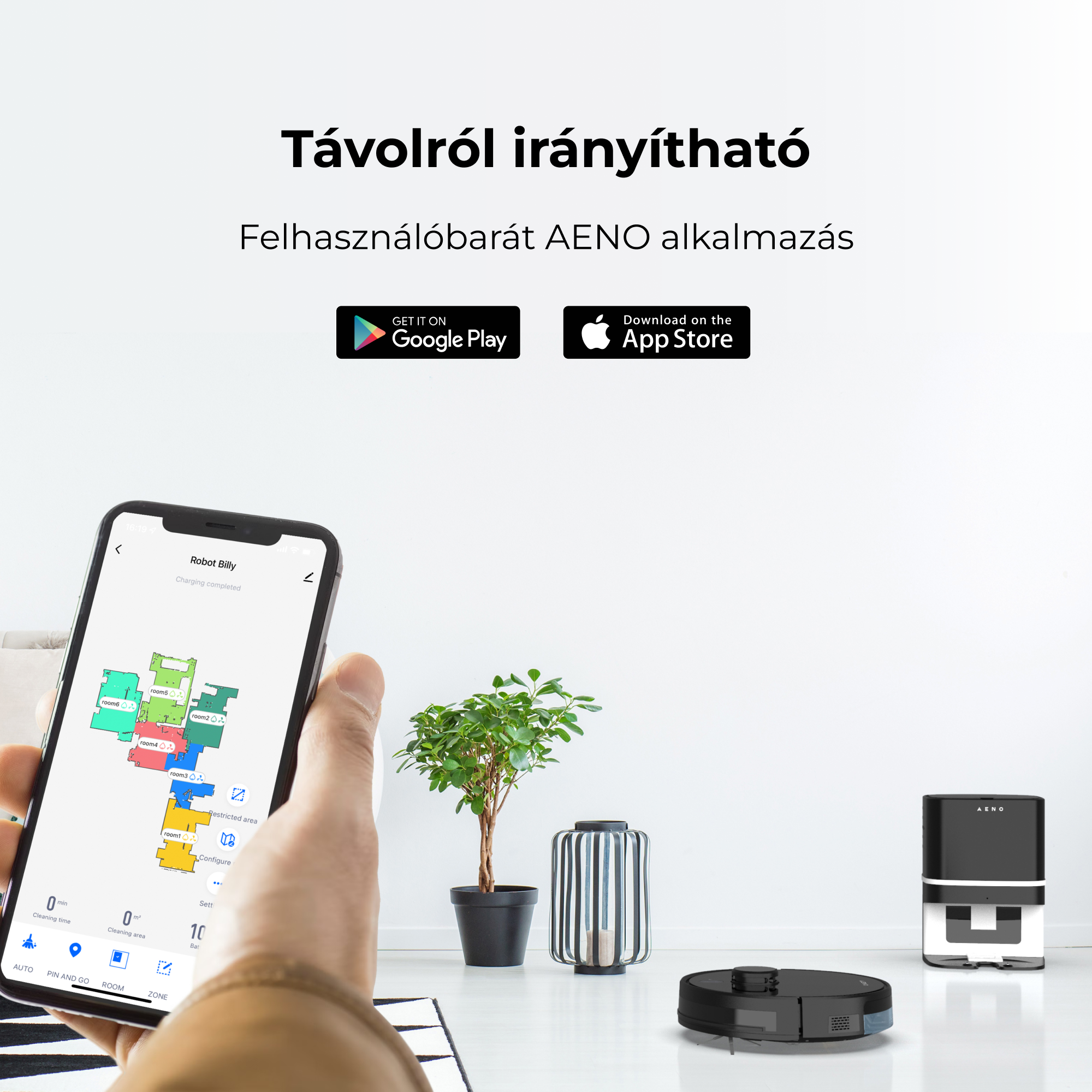 Egy személy egy szobaterképet mutató telefont tart, a háttérben robotporszívóval és töltőállomással.