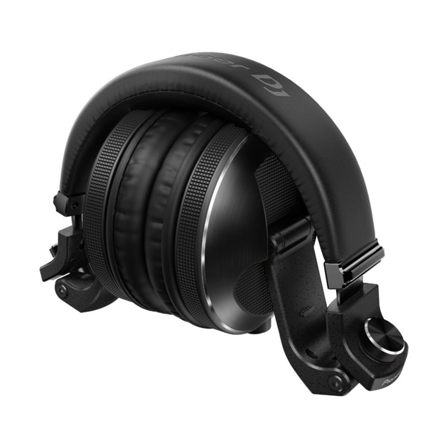 Cuffie Pioneer DJ nere, piegate. Caratteristiche: padiglioni, archetto e meccanismi di regolazione. Accenti metallici e design elegante.