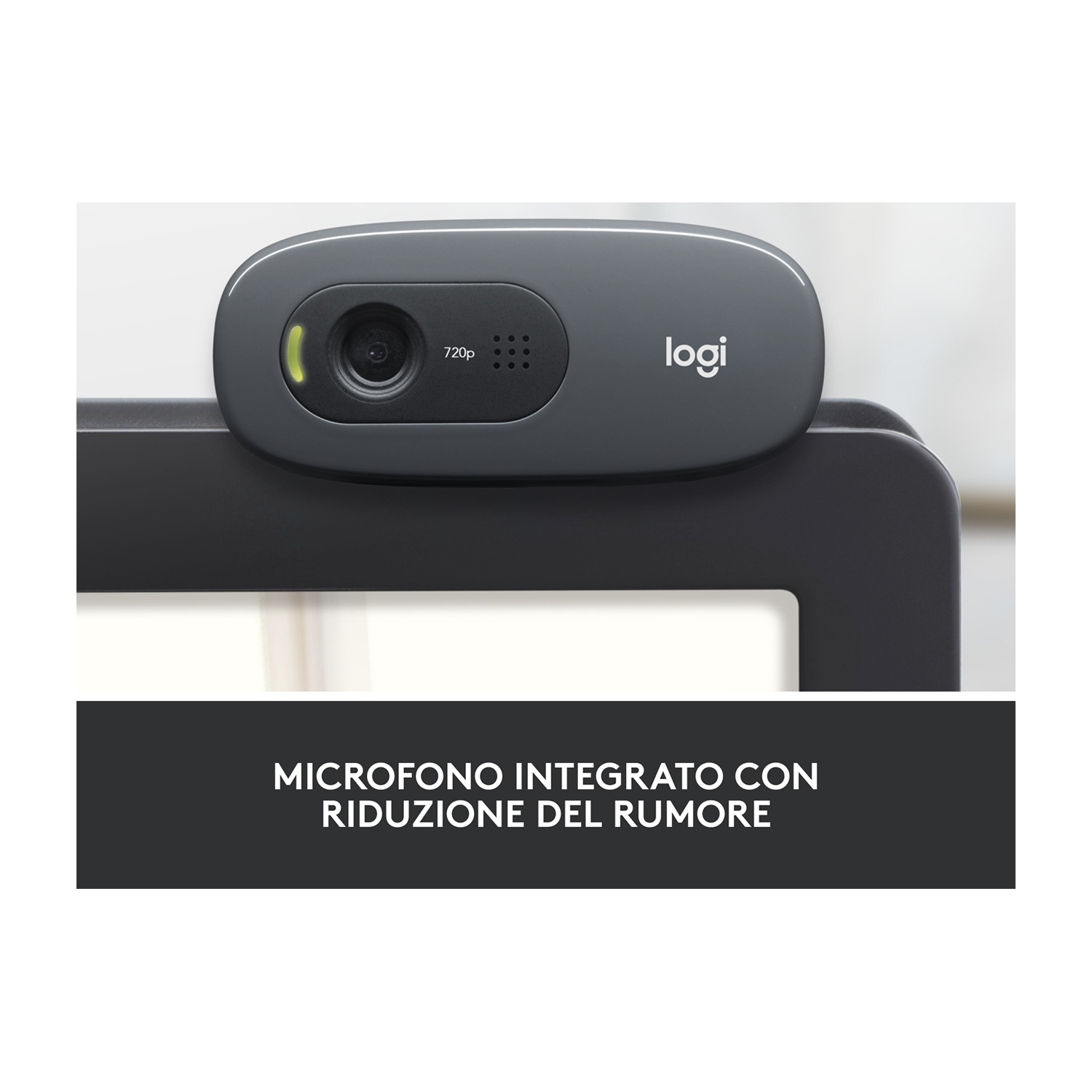 Una webcam Logitech grigia è sopra una cornice nera. La webcam ha un obiettivo, etichetta 720p e logo Logitech. Testo: Microfono con riduzione del rumore.