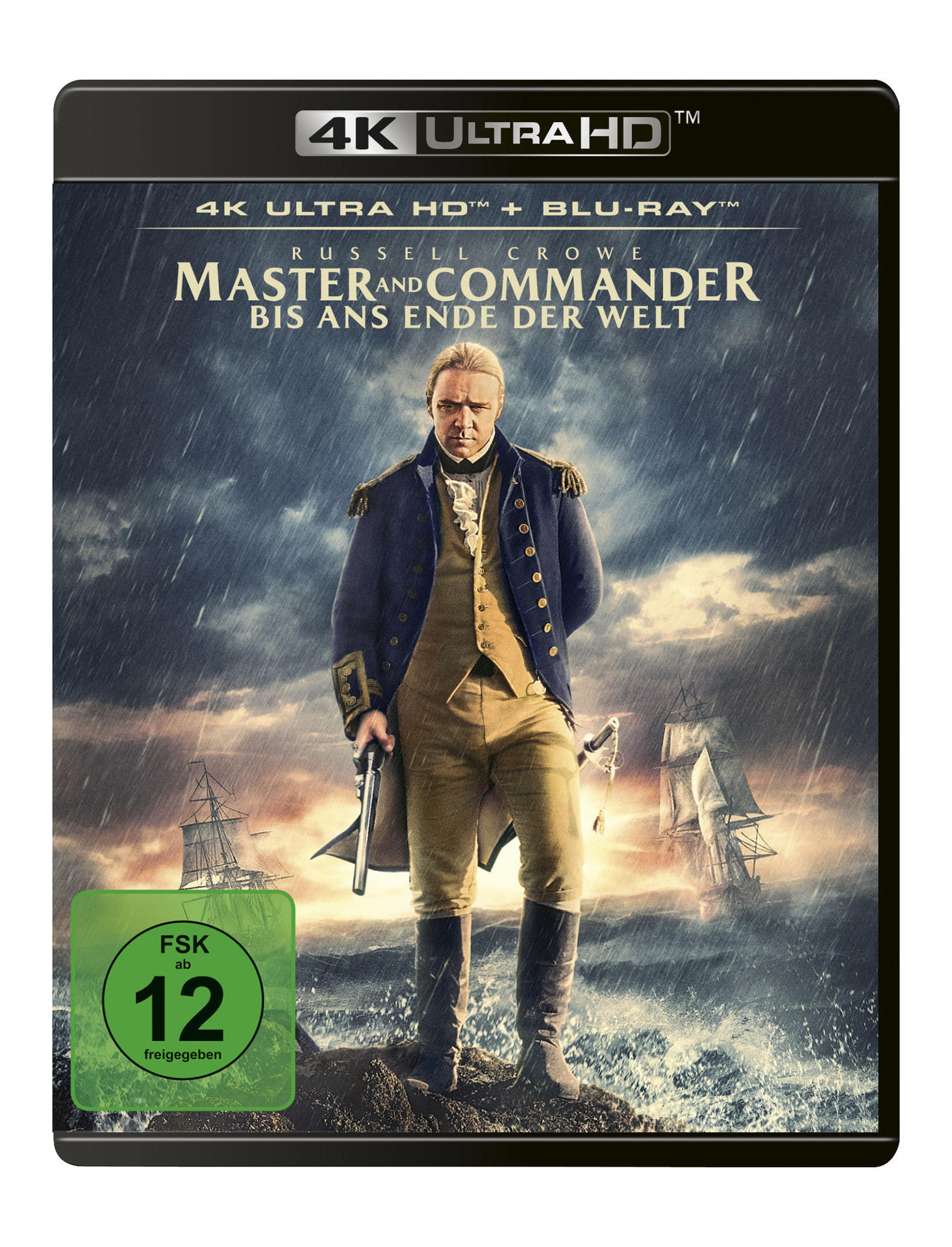 Filmcover. Russell Crowe in Marineuniform, mit Pistole, auf stürmischer See mit Schiffen. Titel: Master and Commander.