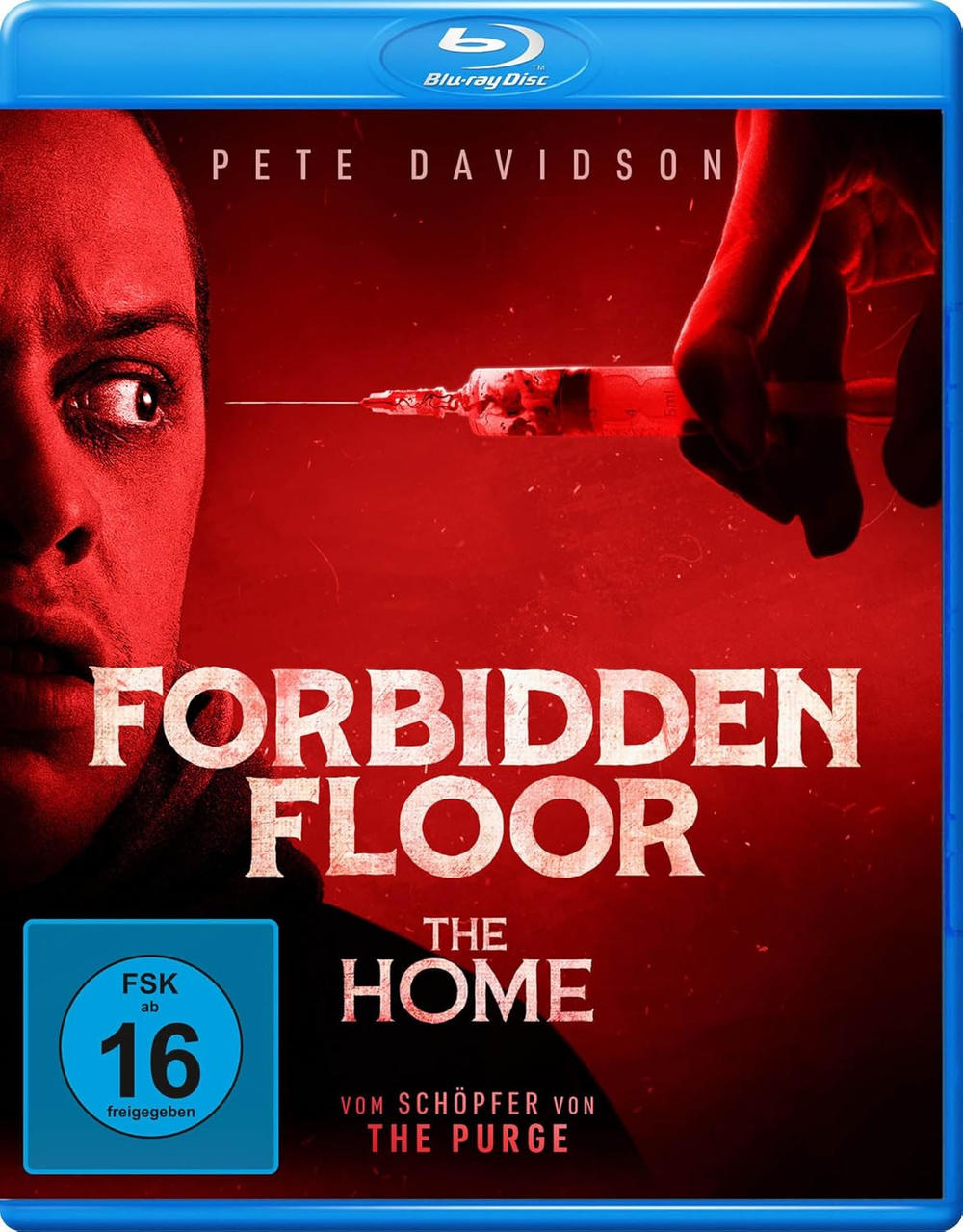 Blu-ray-Cover mit Pete Davidson. Titel: Forbidden Floor. Eine Hand hält eine Spritze. Roter Hintergrund. FSK 16 Bewertung.