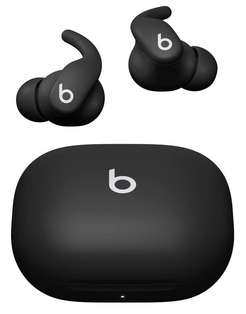 Czarne słuchawki Beats i etui ładujące na białym tle. Każdy ma logo Beats. Etui jest owalne.