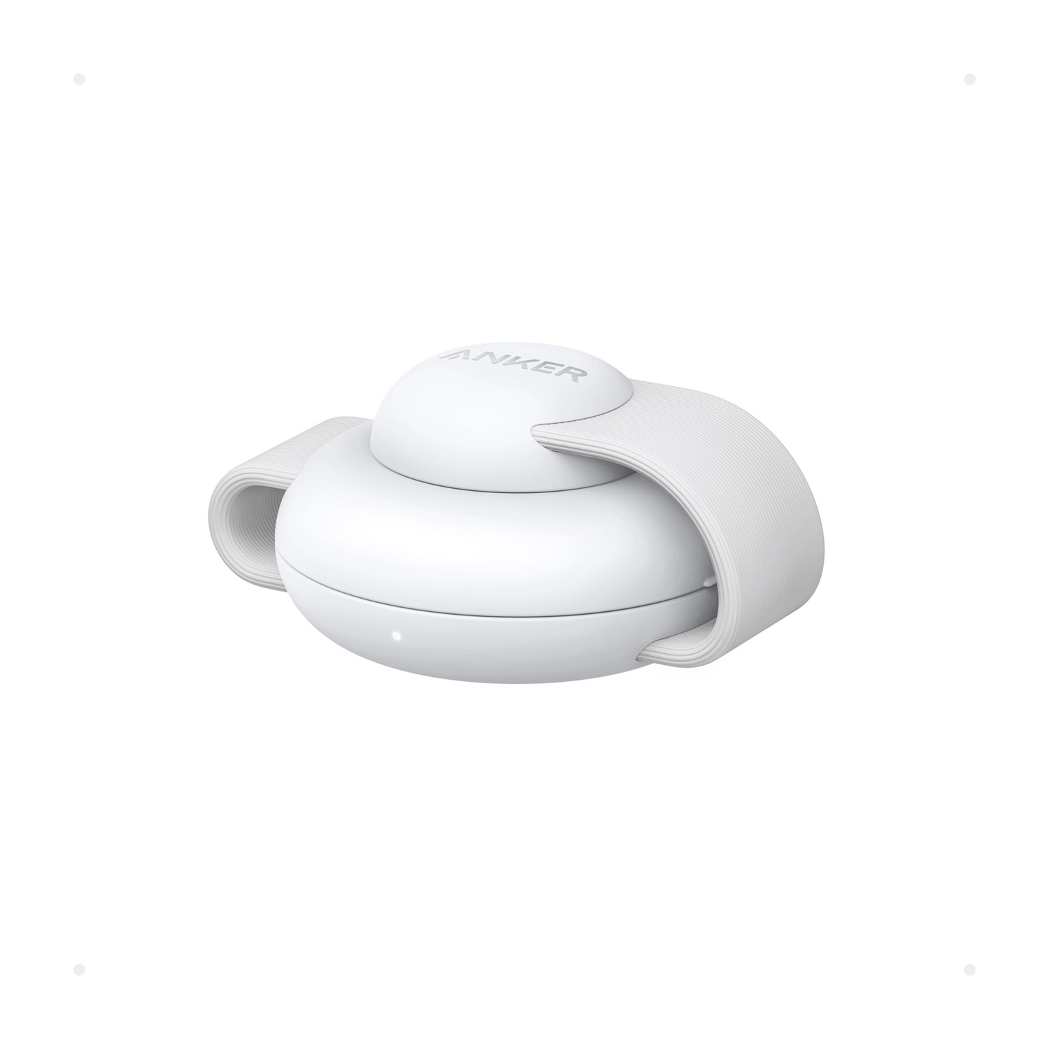 Un dispositivo Anker bianco con una fascia. Il dispositivo è circolare con una fascia curva e una piccola luce. Lo sfondo è bianco.