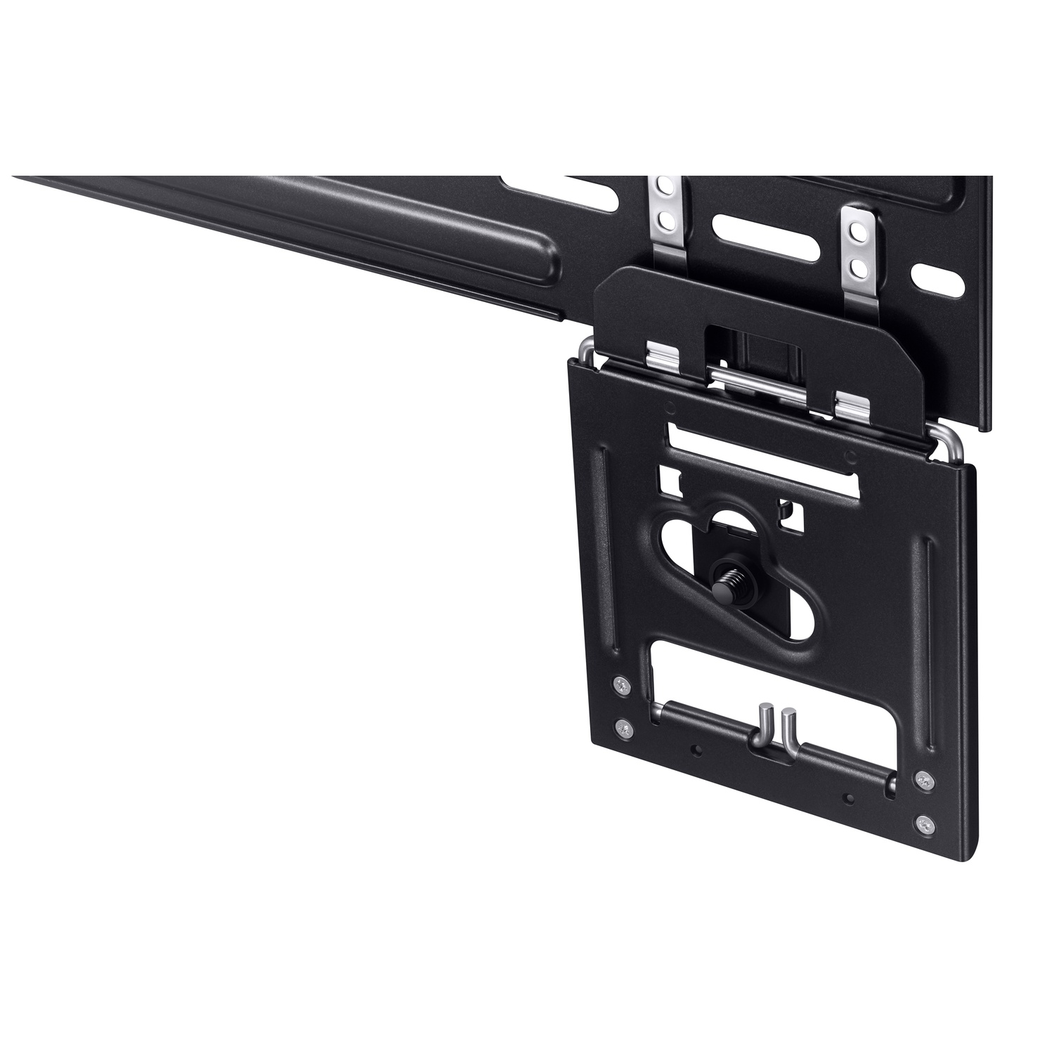 Een zwarte, metalen tv-muurbeugel. Het heeft meerdere beugels, gaten en schroeven voor installatie. Op een witte achtergrond.