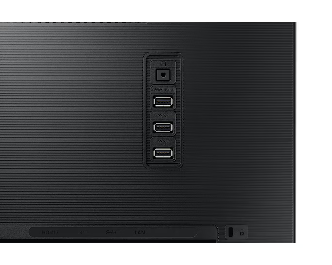 Fekete monitor hátulja fejhallgató, USB és LAN portokkal. HDMI, DP és tápcsatlakozók alul feliratozva.