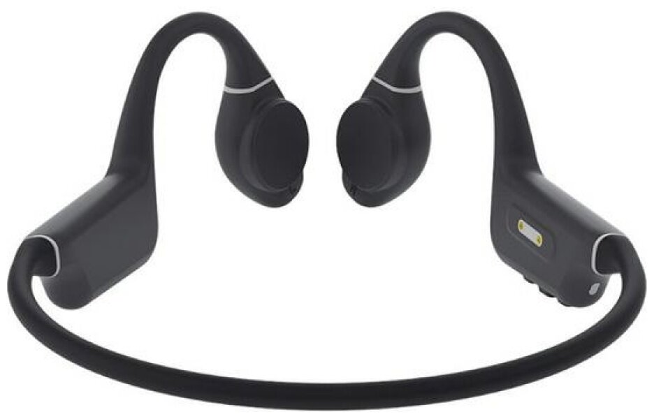 Czarne słuchawki kostne. Konstrukcja jest zakrzywiona, aby pasowała do uszu. Słuchawki są połączone czarnym kablem.