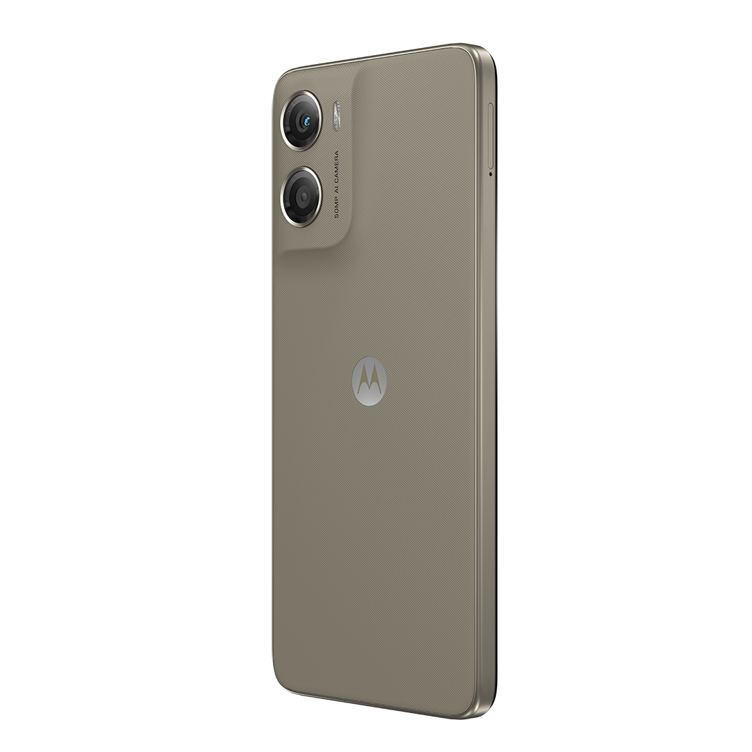 Egy bézs Motorola okostelefon látható hátulról. Két kamerája van, egy Motorola logó és egy oldalsó gomb.