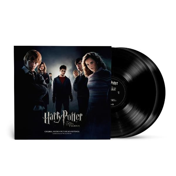 Harry Potter és a Főnix Rendje filmzene borítója, szereplőkkel és fekete bakelit lemezekkel.
