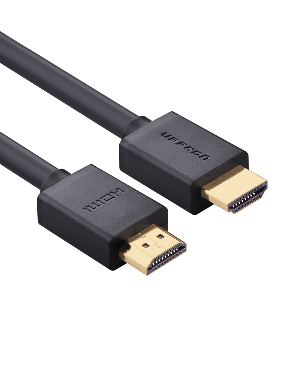 Siyah arka plan üzerinde açılı duran, altın renkli konektörlere sahip iki siyah HDMI kablosu. Birinde 'UGREEN' yazıyor.