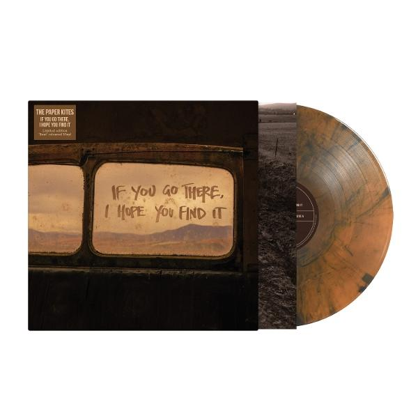 Vinylplatte mit Albumcover. Das Cover zeigt ein Autofenster mit dem Text 'If you go there, I hope you find it'.