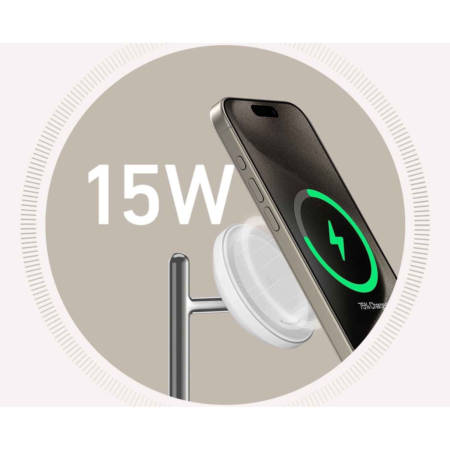 Un telefono si carica in modalità wireless. Lo schermo mostra il 75% di carica. Un pad di ricarica bianco è collegato a un supporto metallico. Viene visualizzato 15W.