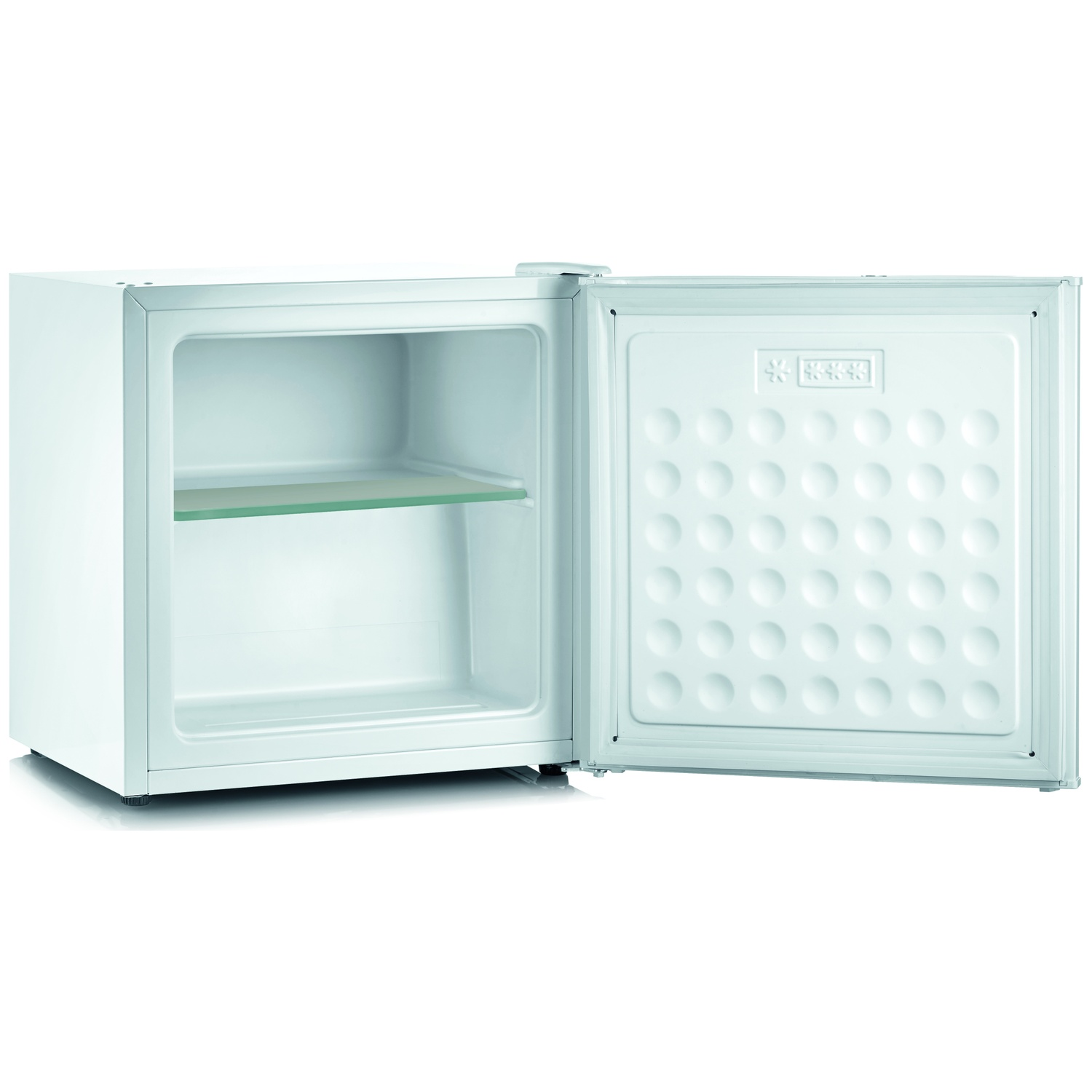 Un petit réfrigérateur blanc avec une porte ouverte, révélant une étagère en verre. La porte a un motif texturé.