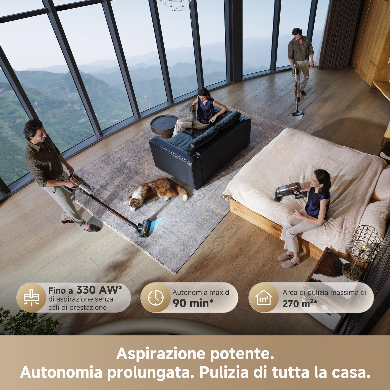 Una ripresa dall'alto mostra persone che aspirano una casa con ampie finestre. Un cane giace su un tappeto. Testo: Aspirazione potente.