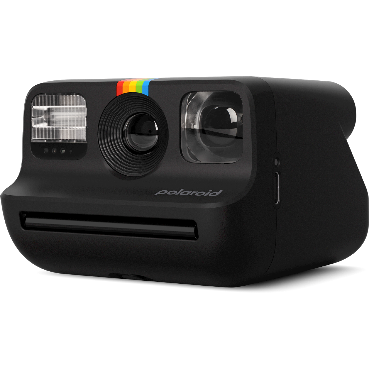 Een zwarte Polaroid camera met regenboogstreep, flitser, lens en het woord 'Polaroid'. Het staat tegen een witte achtergrond.
