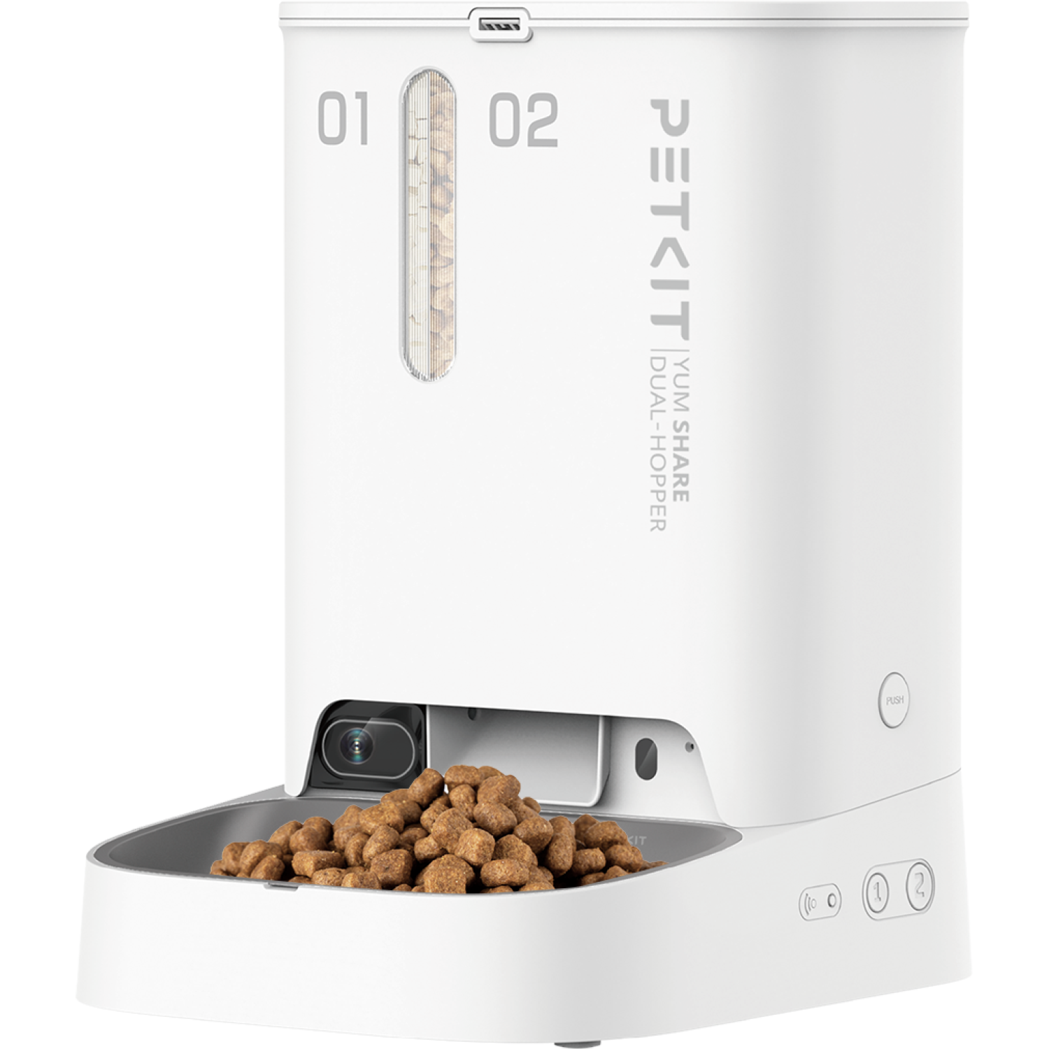 Een witte PETKIT automatische voerbak met een bakje vol brokken. Het heeft een camera, knoppen en een dubbel hopper ontwerp.