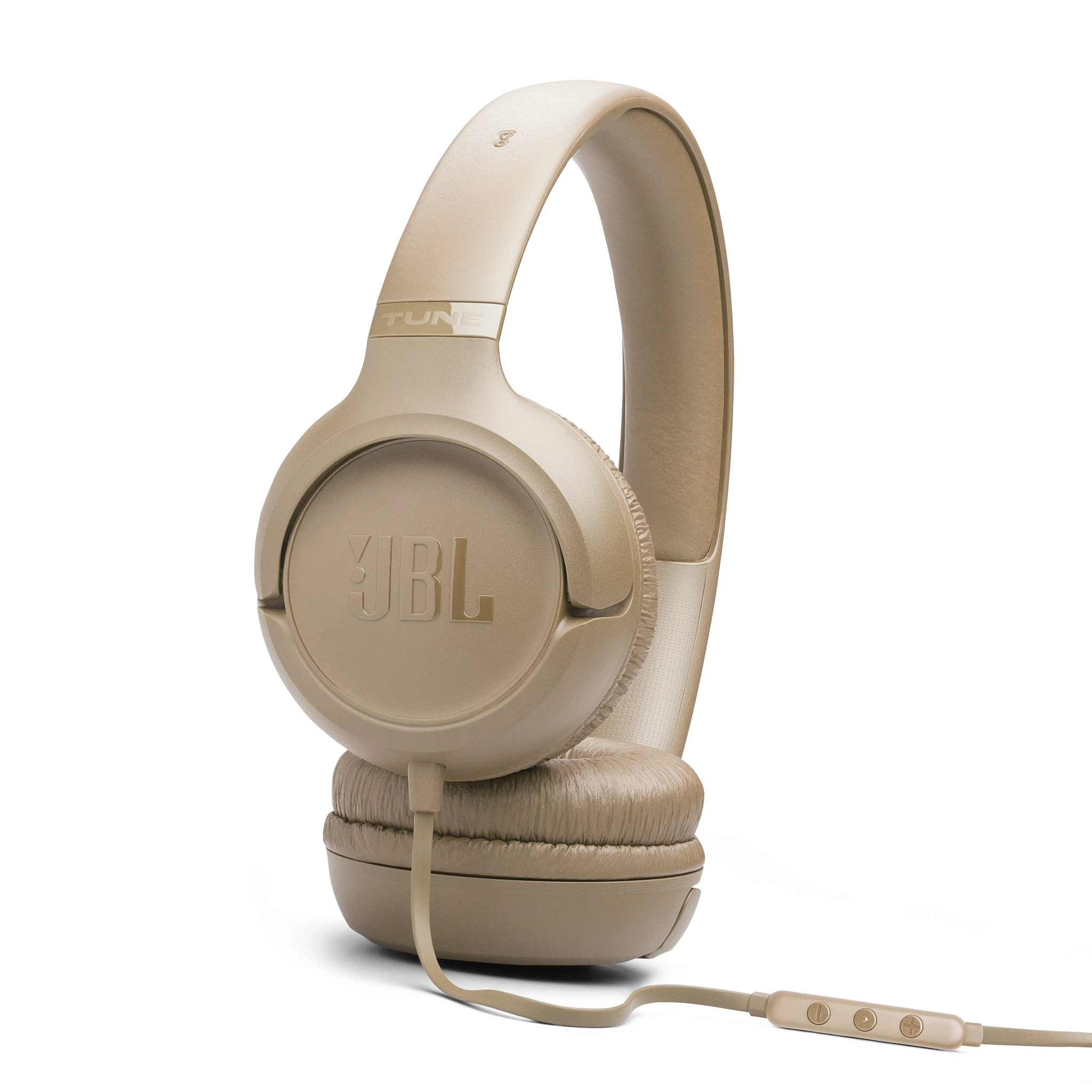 Hellbraune JBL Tune 510BT Kopfhörer. Verfügt über ein gepolstertes Kopfband, Ohrmuscheln und eine Steuertaste.
