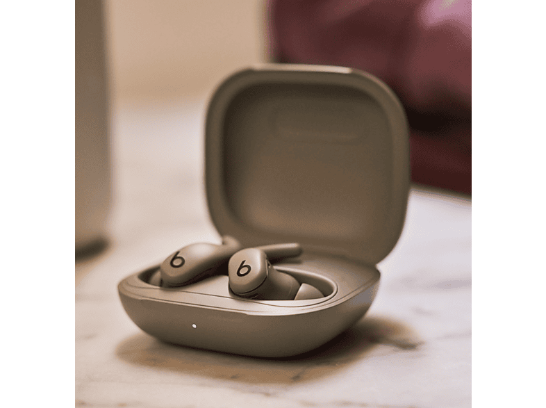 Beats Powerbeats Fit - Kabellose Fitness In-Ear Kopfhörer mit sicherem Sitz - Gravelgrau — Foto 4 von 4
