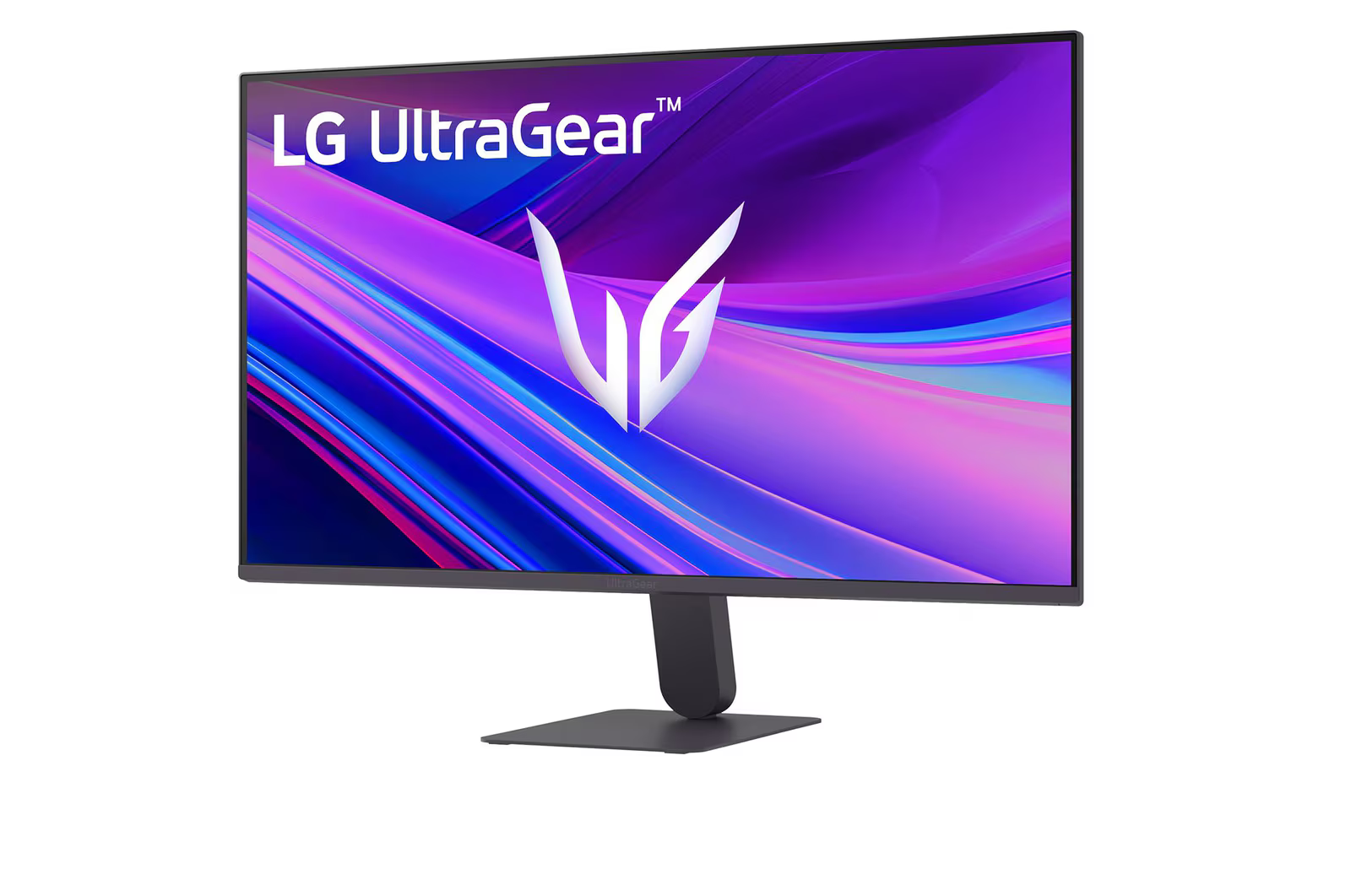 LG UltraGear monitor. Lila és kék absztrakt dizájnt jelenít meg a képernyő. Fehér logó. Fekete állvány és keret. Fehér háttér.