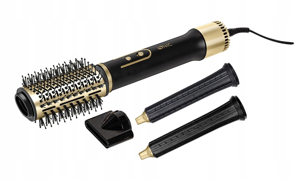 Czarno-złota suszarka do włosów z nasadkami. Zawiera szczotkę, dyszę koncentrującą i dwie dysze do stylizacji. Na białym tle.