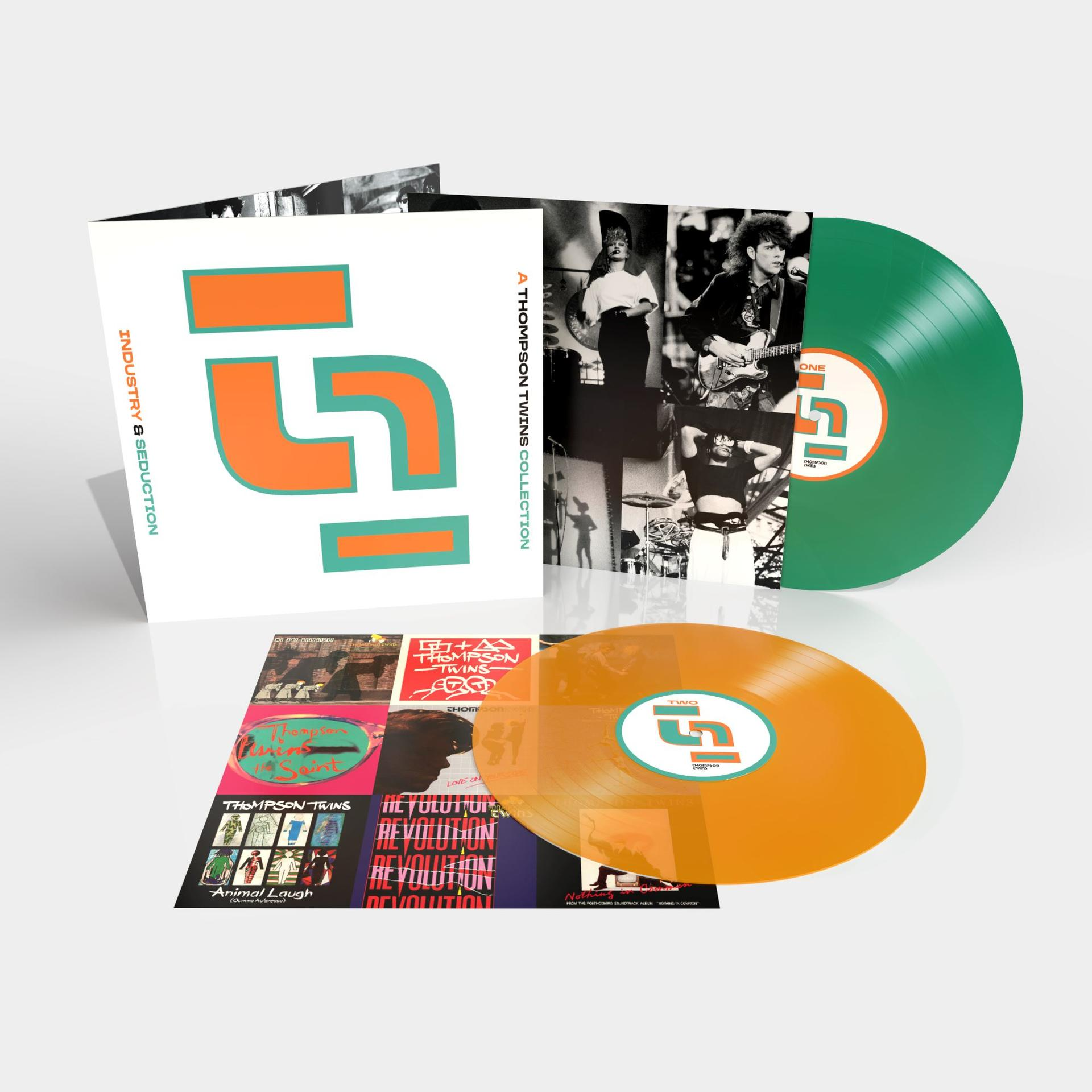 Album borító zöld és narancssárga bakelit lemezekkel, album borítóval és fekete-fehér zenekari fotóval. Az album címe: 'Thompson Twins'.