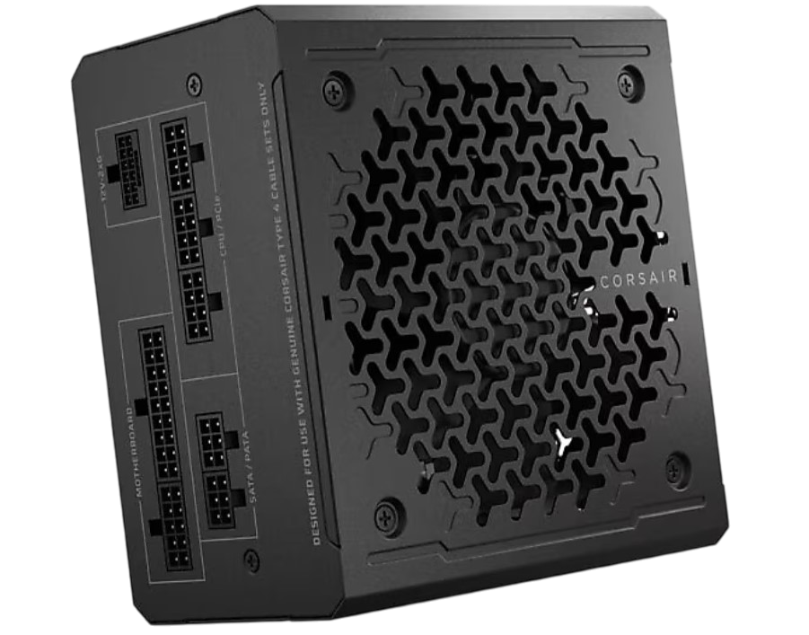 Siyah bir Corsair güç kaynağı. Anakart, CPU ve SATA için çeşitli bağlantı noktalarına sahiptir. Ön tarafında desenli bir havalandırma ızgarası bulunur.