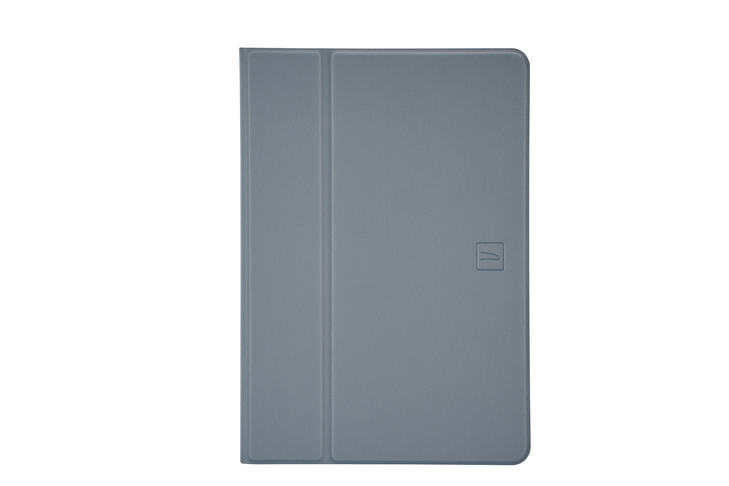 Eine graue Tablethülle steht aufrecht, mit einem Klappdeckel. Ein kleines Logo ist auf dem Cover sichtbar.